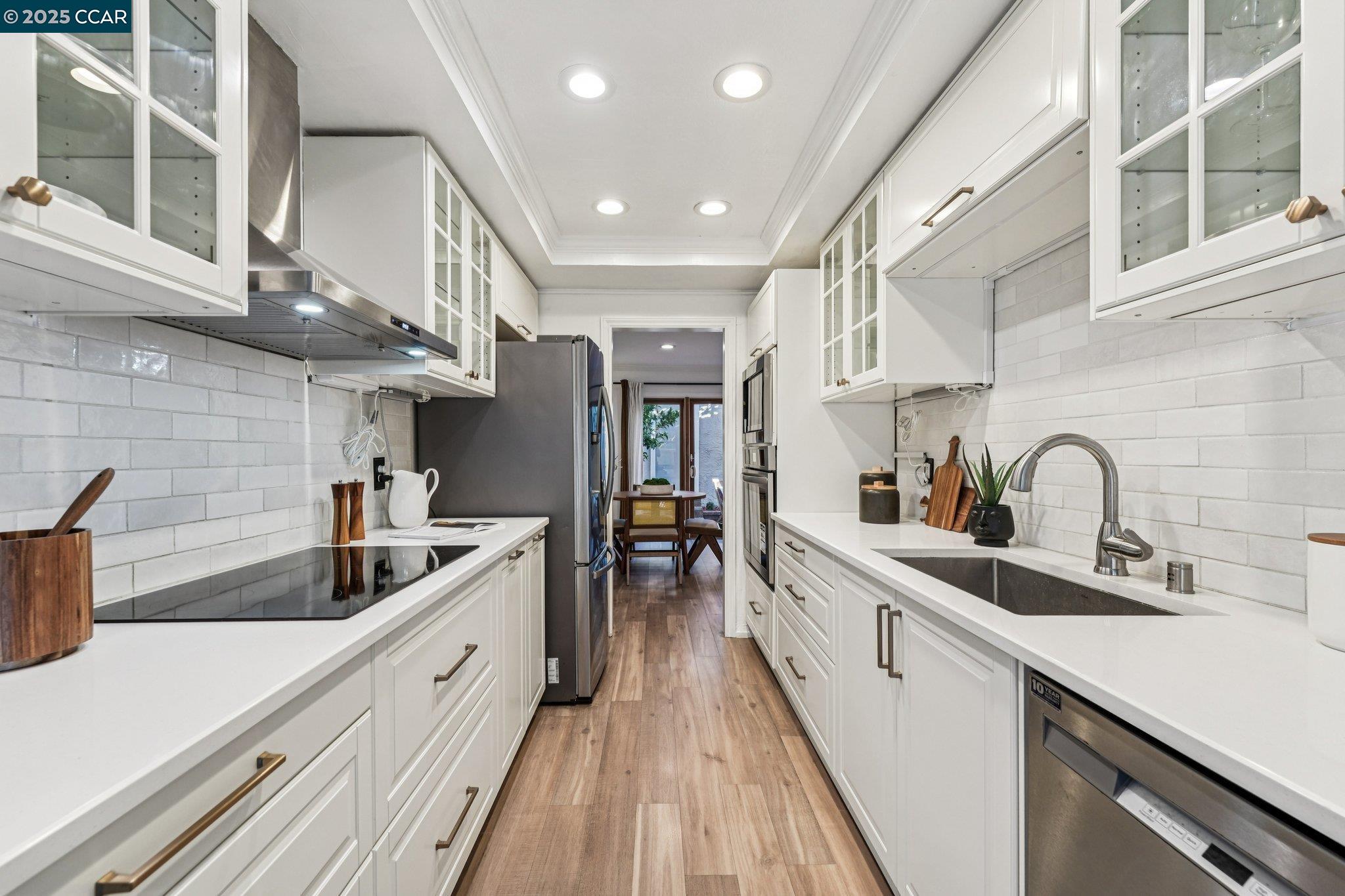1400 Camino Peral