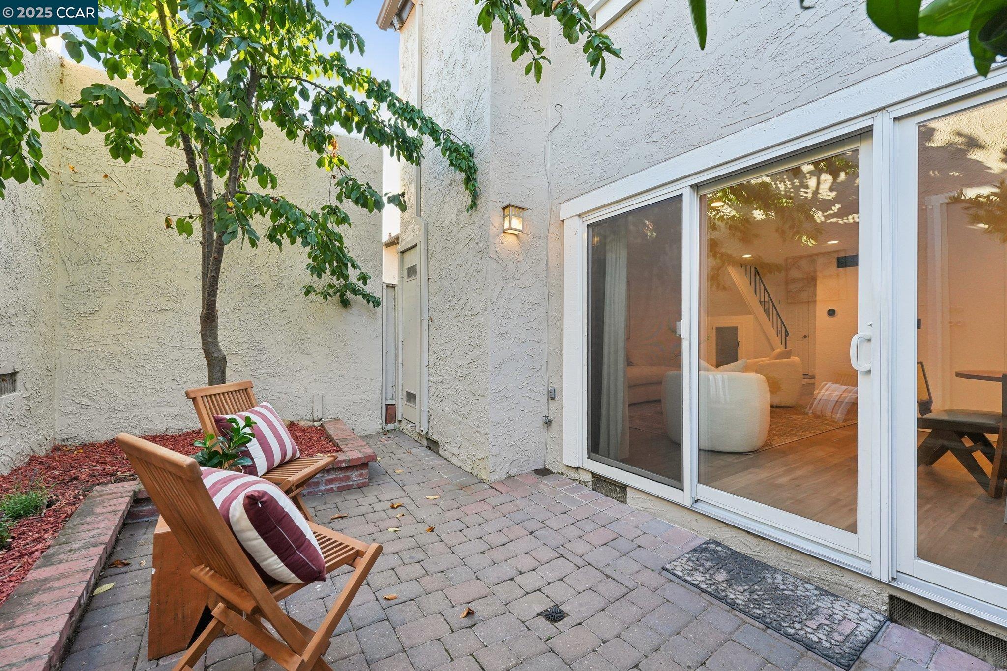 1400 Camino Peral