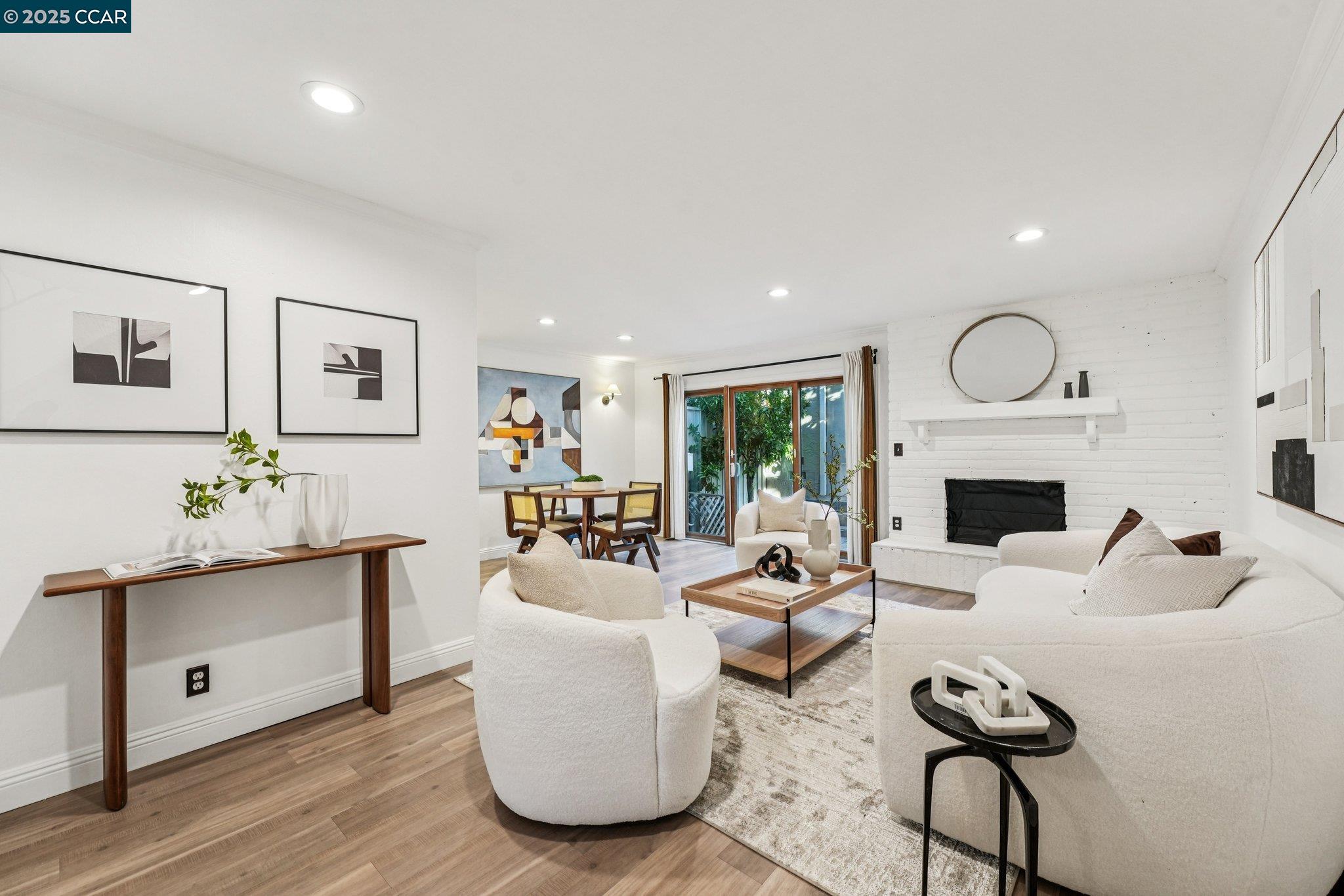 1400 Camino Peral