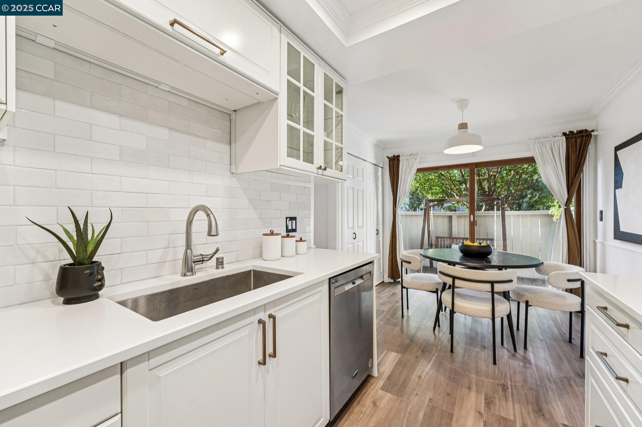 1400 Camino Peral