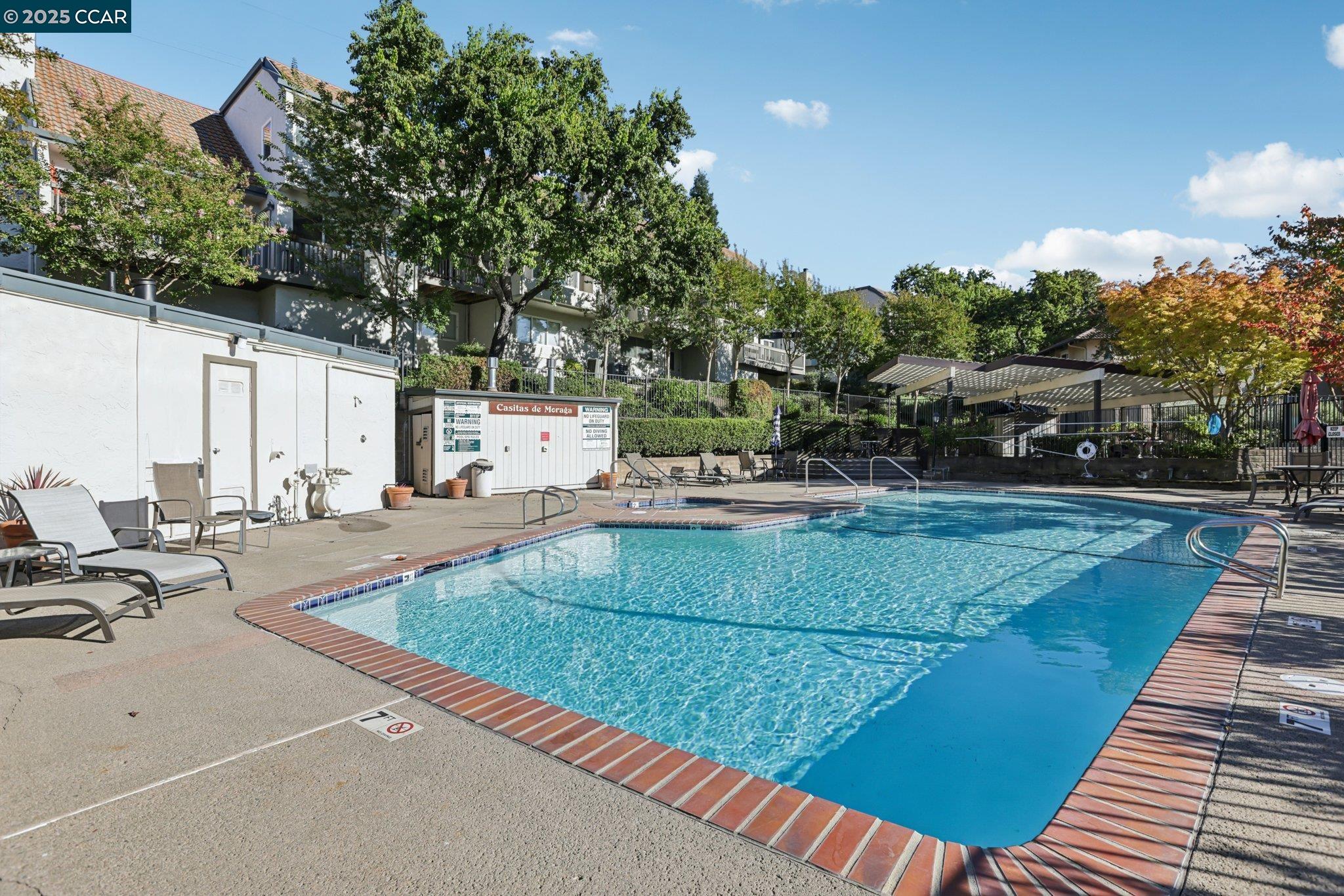 1035 Alta Mesa Dr, Moraga