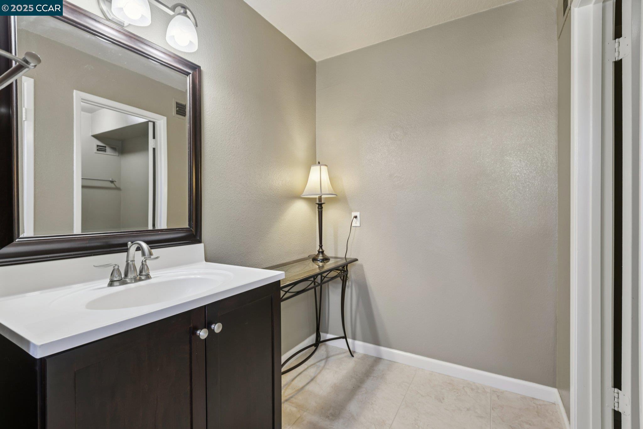 1035 Alta Mesa Dr, Moraga