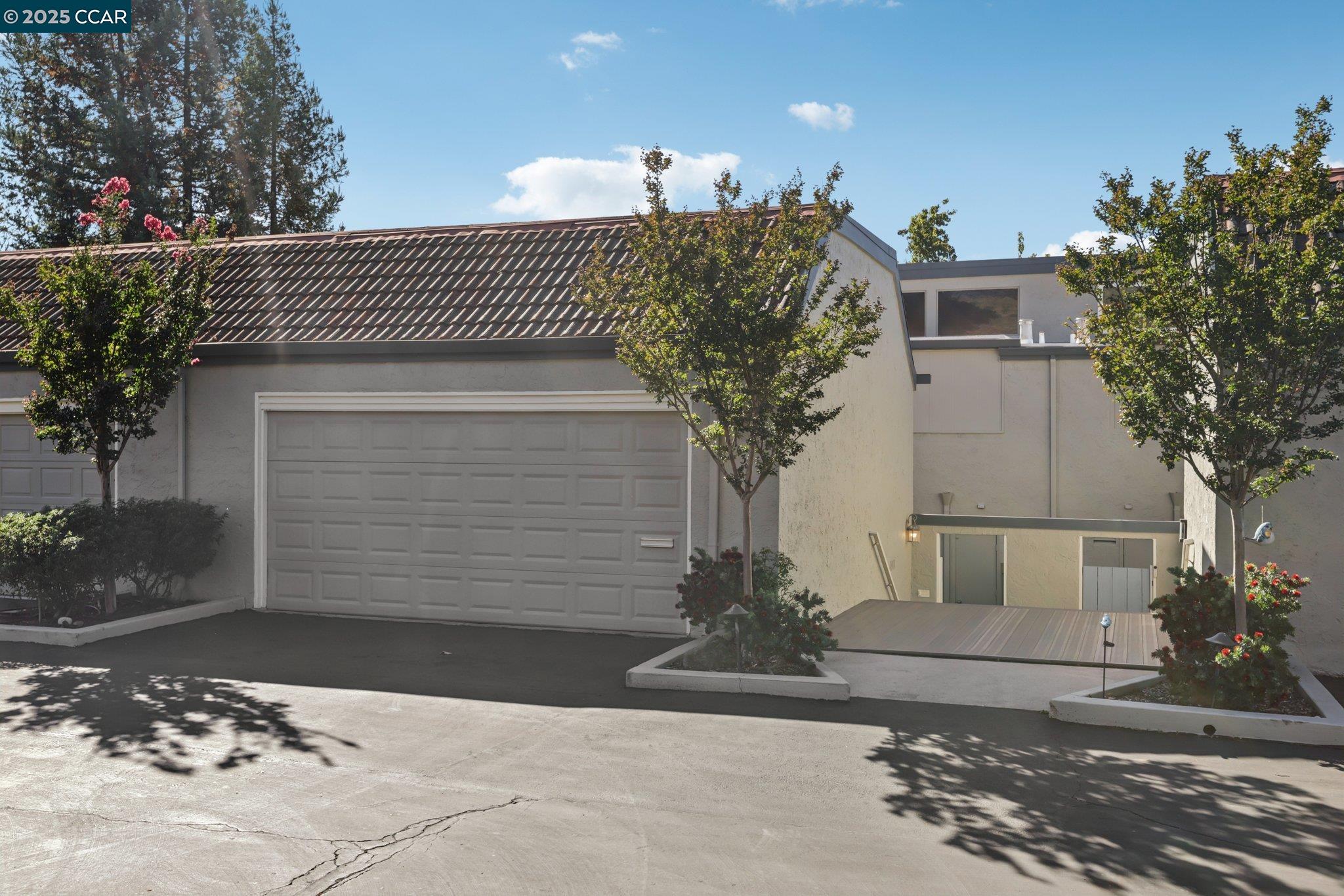 1035 Alta Mesa Dr, Moraga