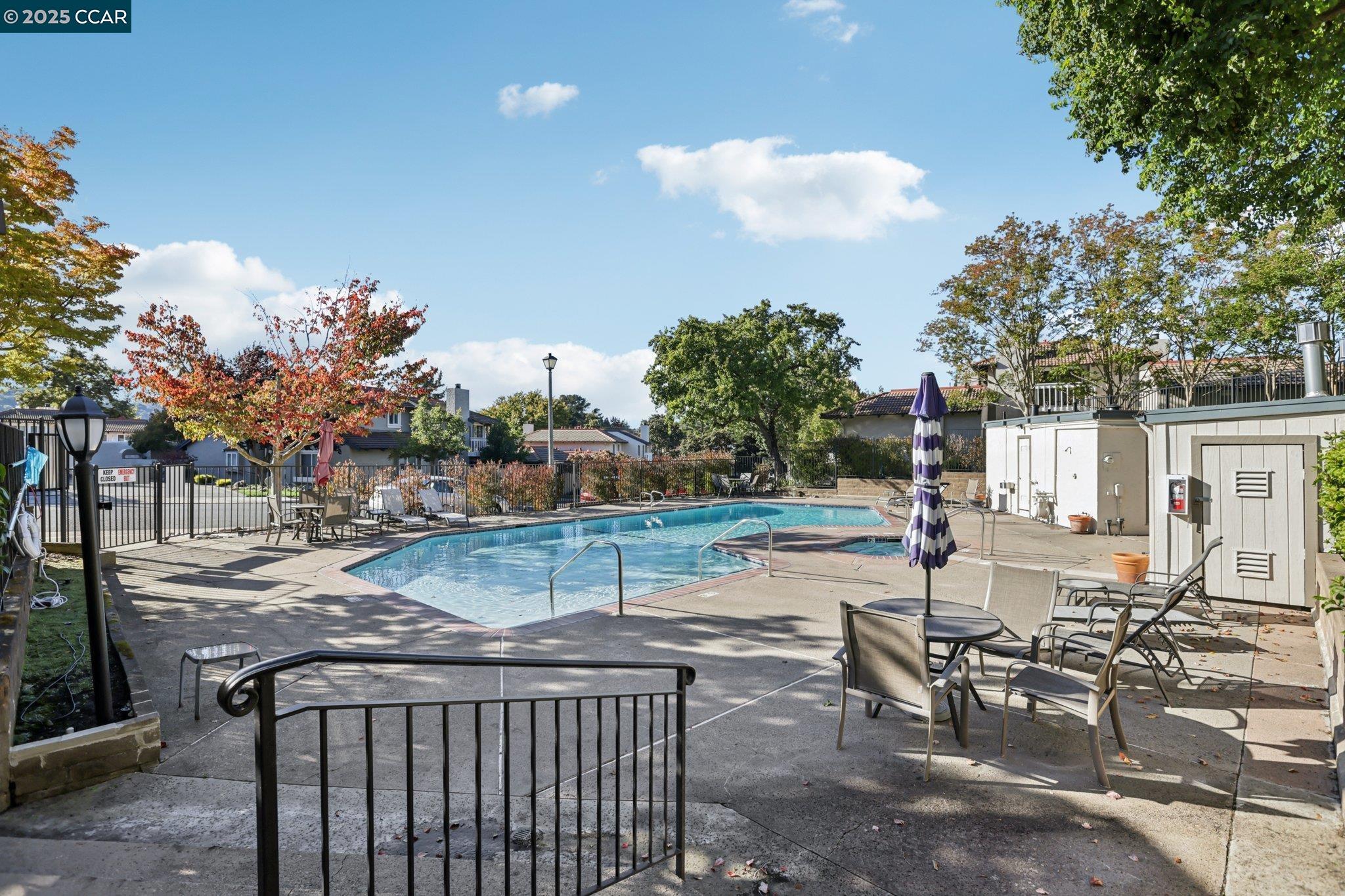 1035 Alta Mesa Dr, Moraga