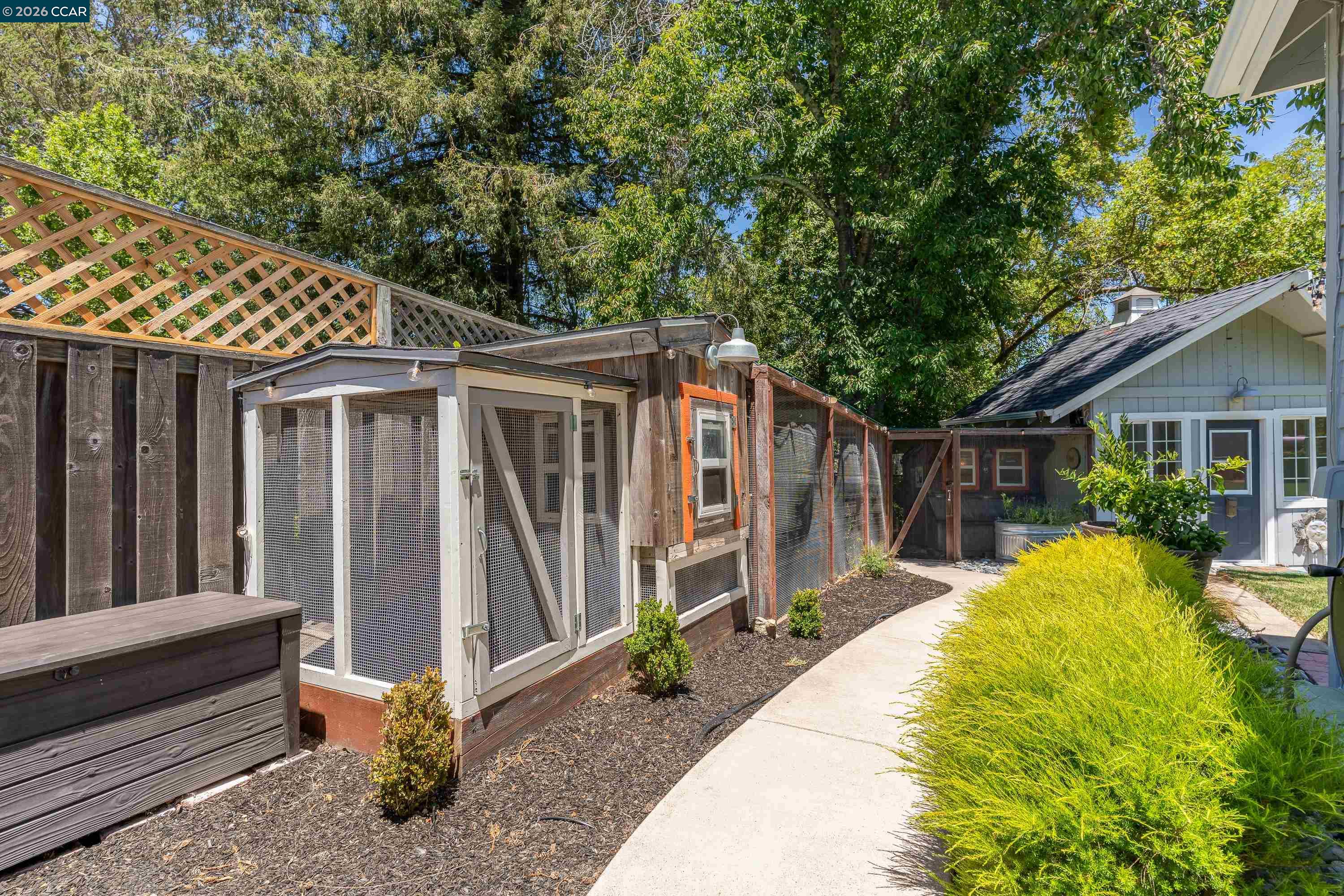 275 Deerfield Dr