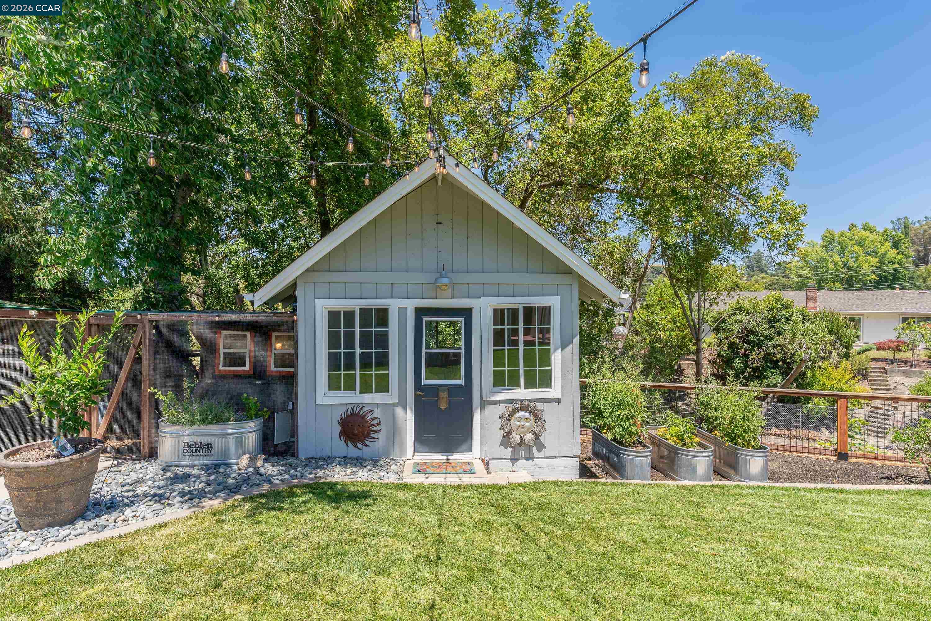 275 Deerfield Dr