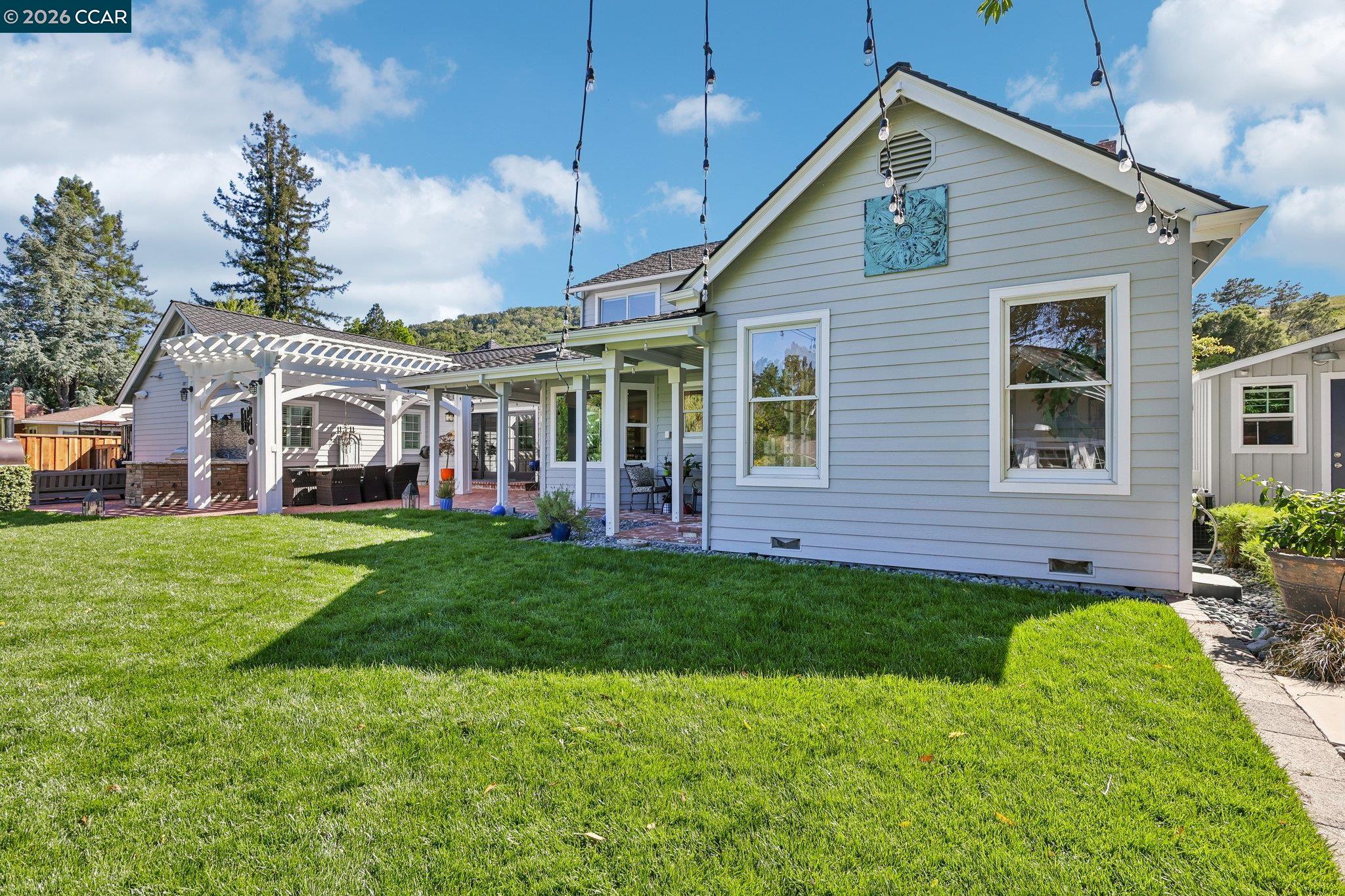 275 Deerfield Dr