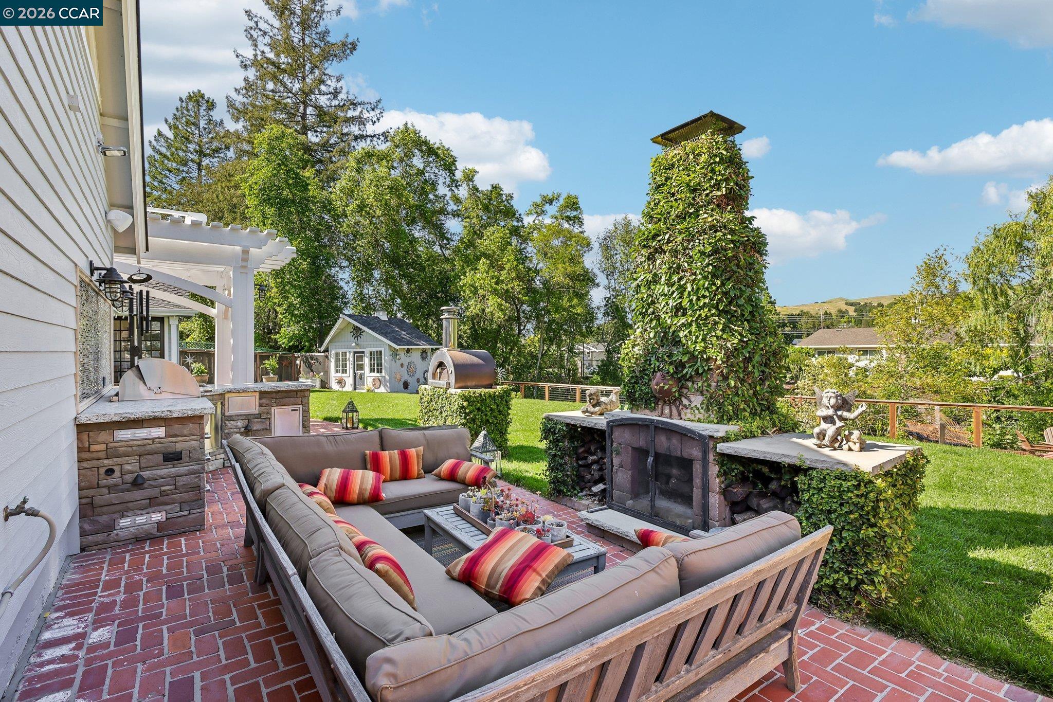 275 Deerfield Dr