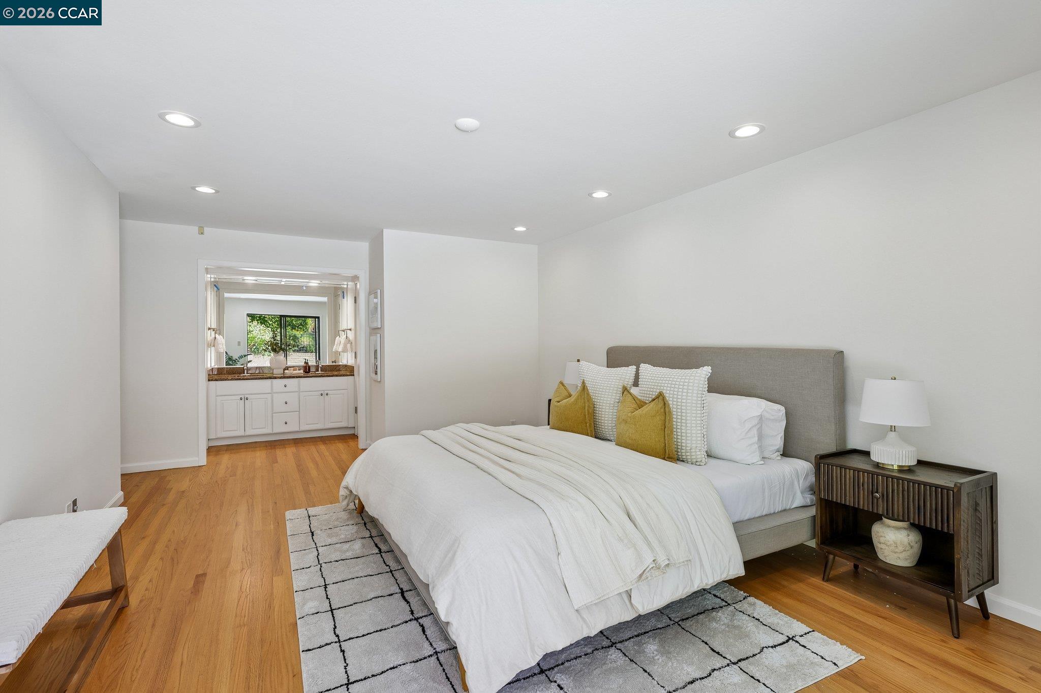 128 Corliss Dr