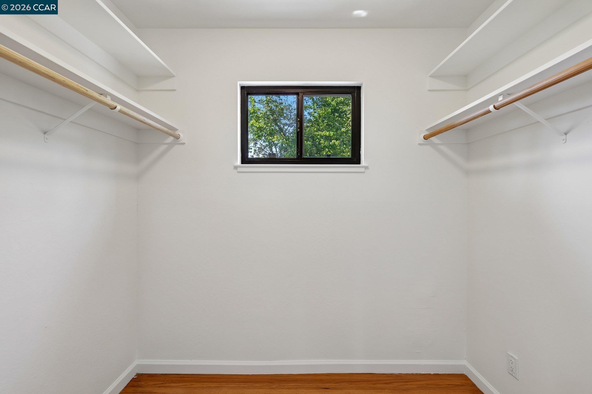 128 Corliss Dr