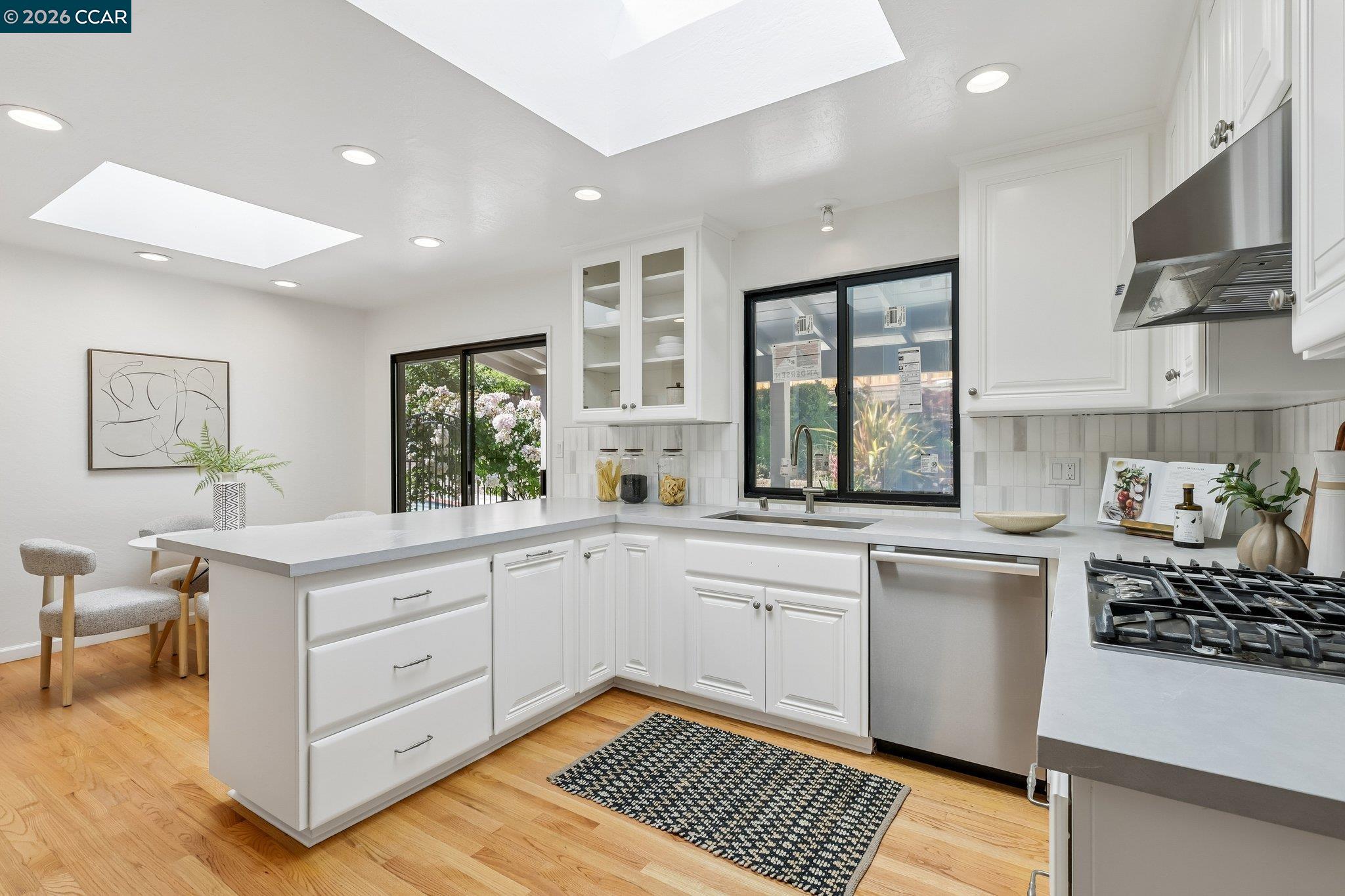 128 Corliss Dr