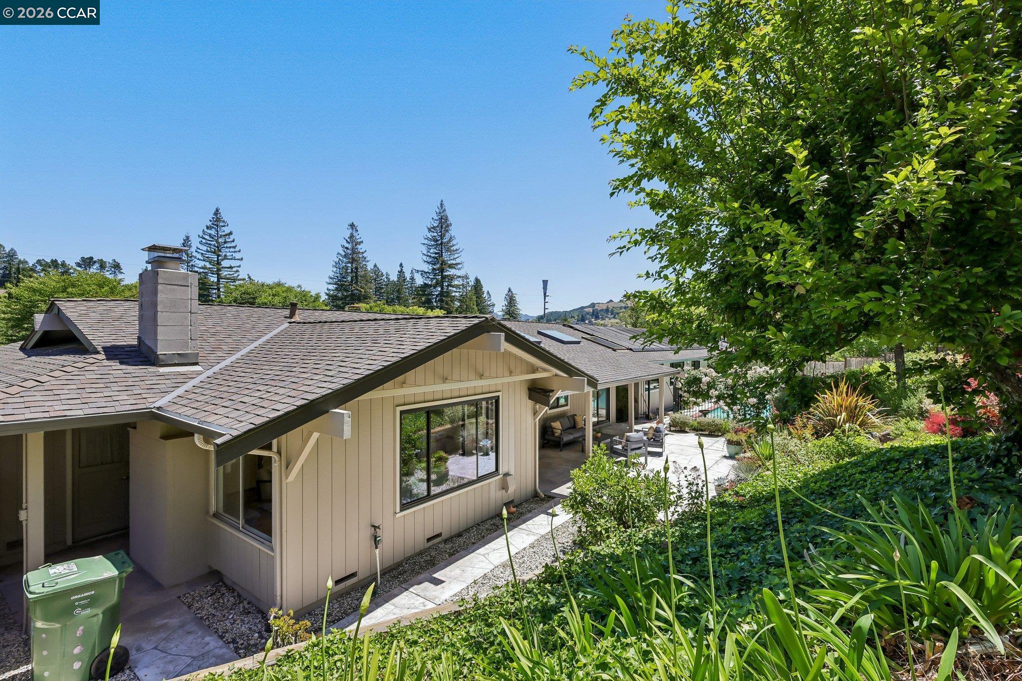 128 Corliss Dr