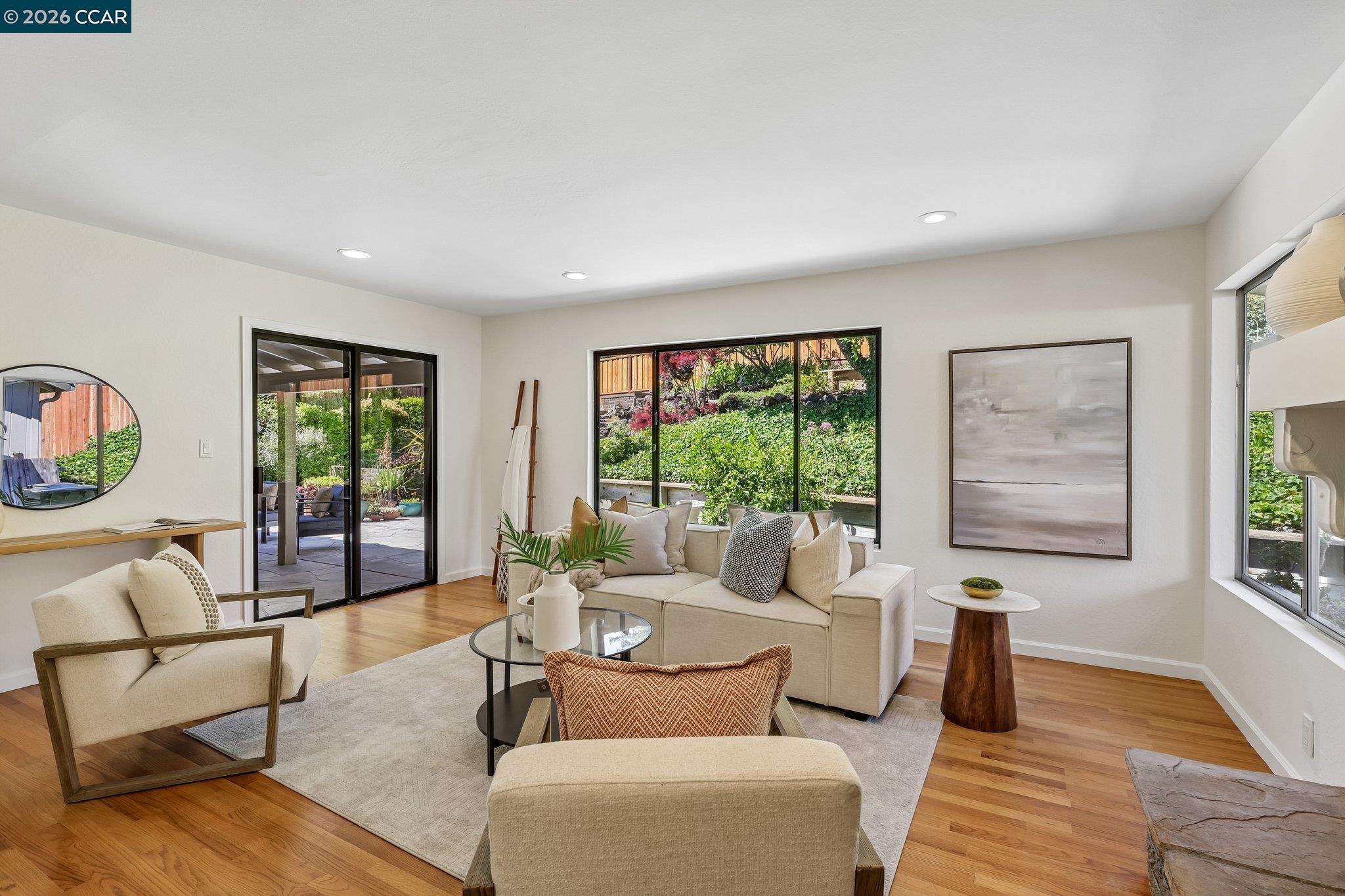 128 Corliss Dr