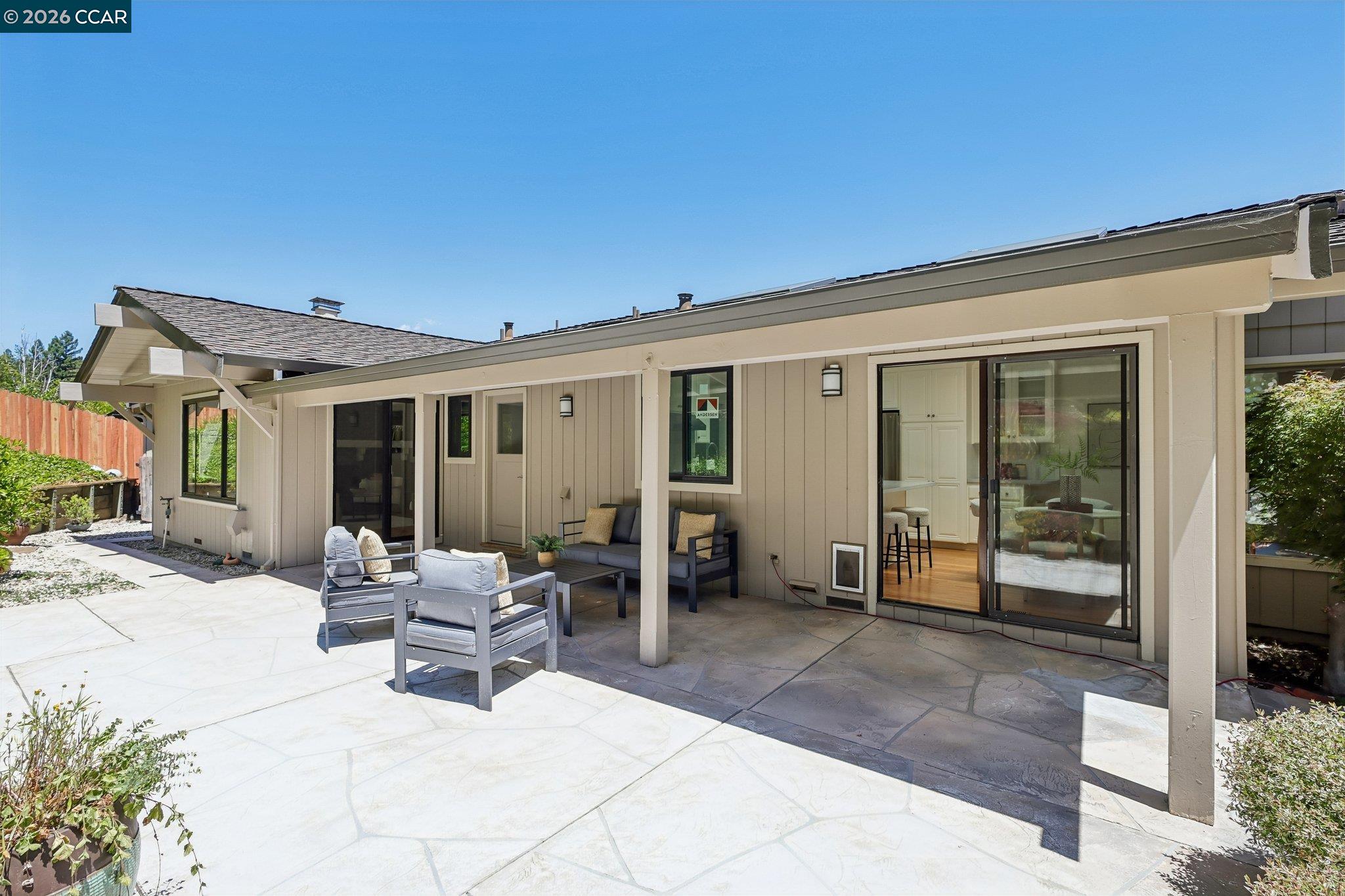 128 Corliss Dr