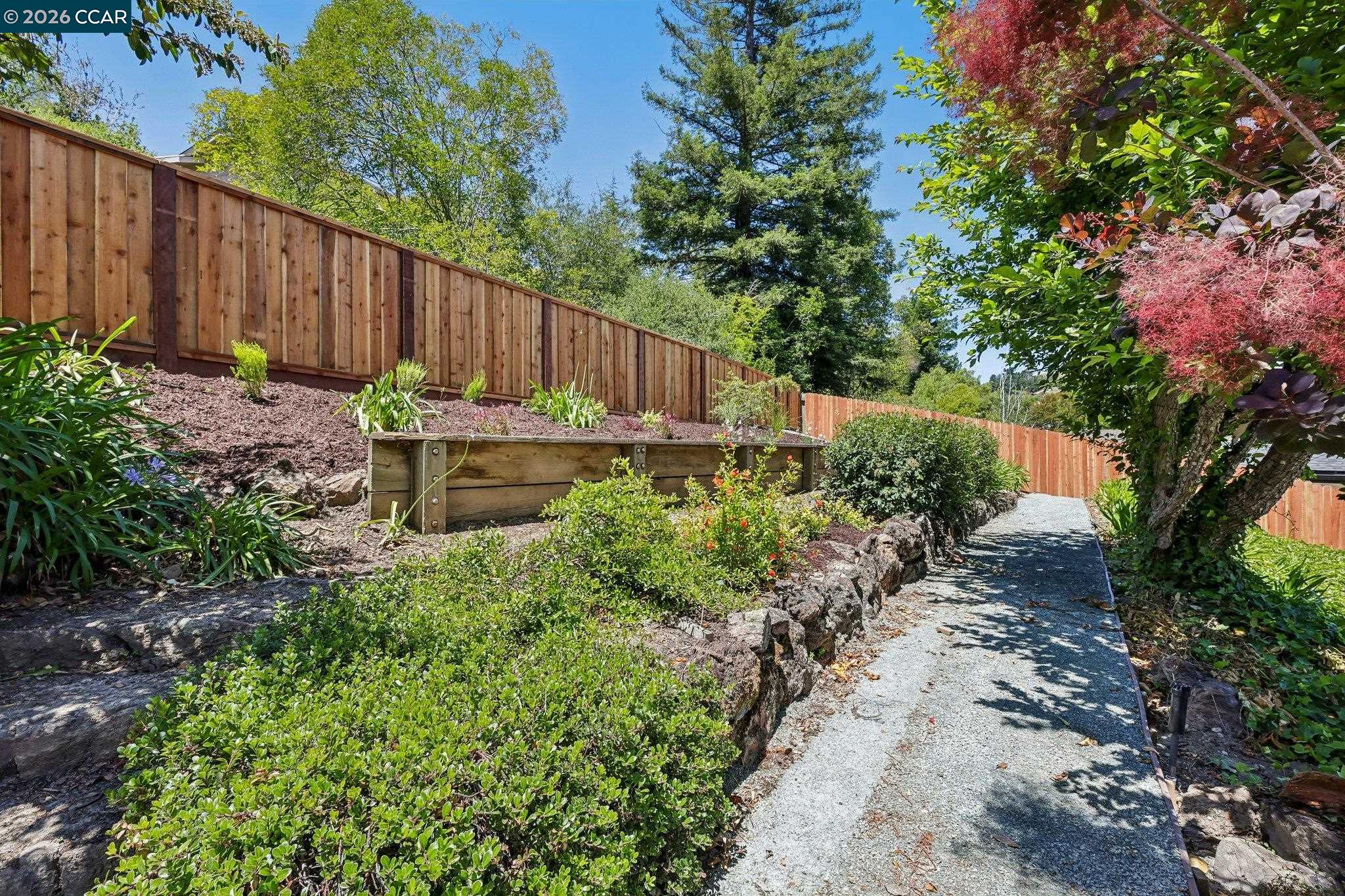 128 Corliss Dr