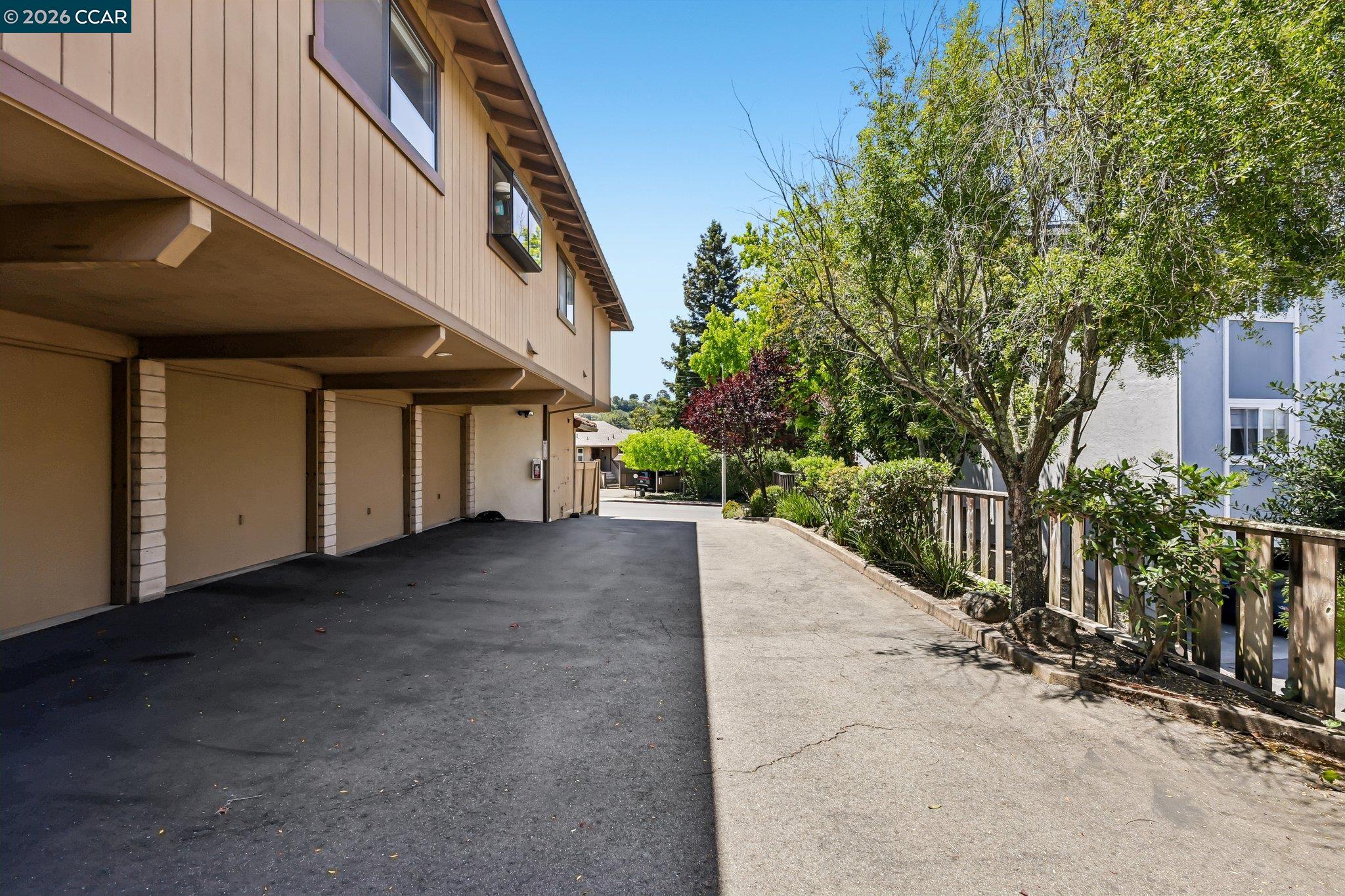 1977 Ascot Dr # 2