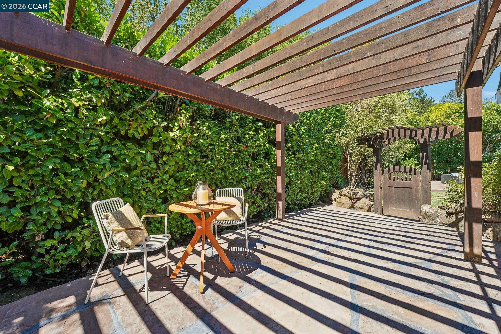 102 Brookfield Dr
