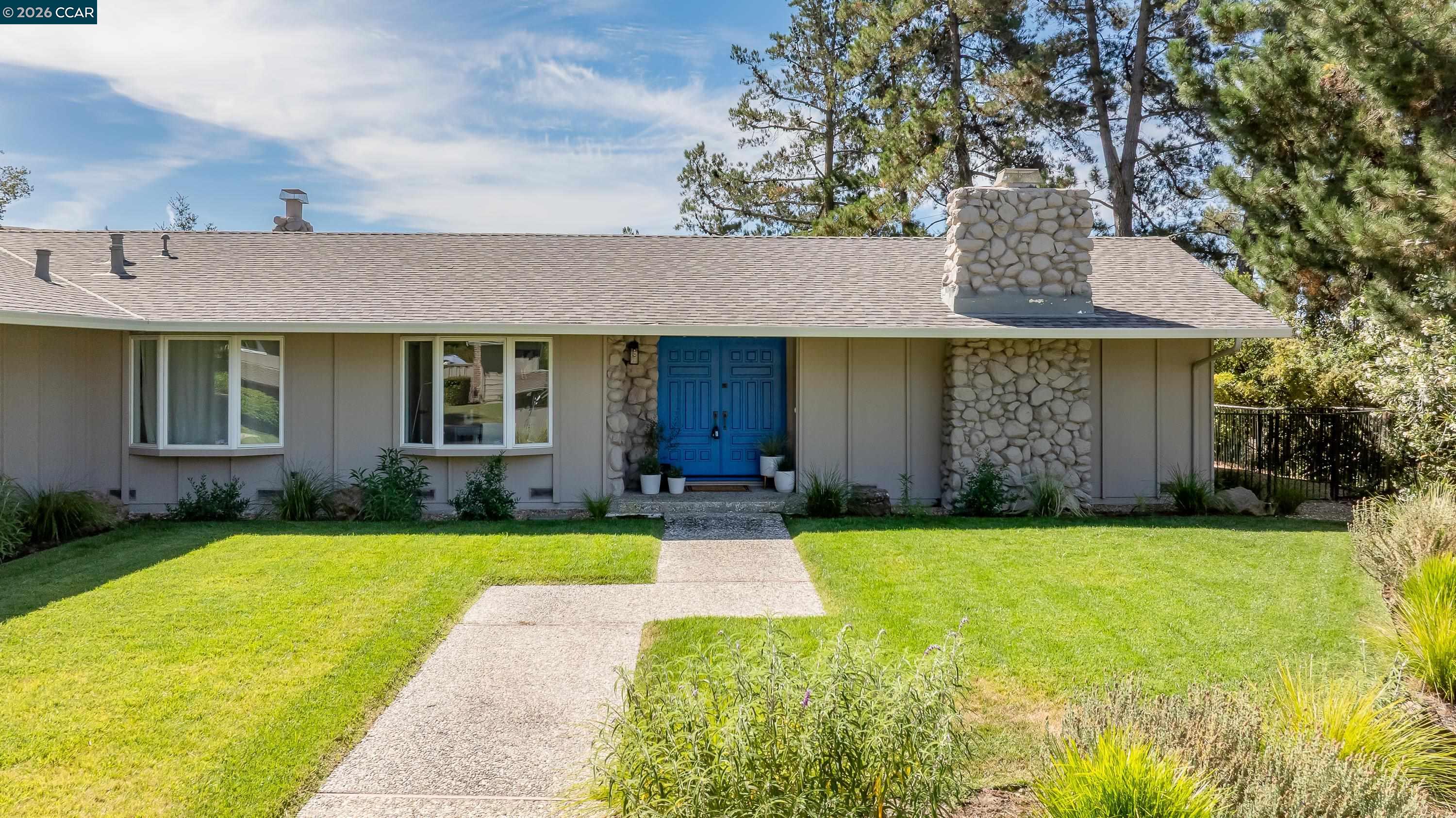 445 Kingsford Dr