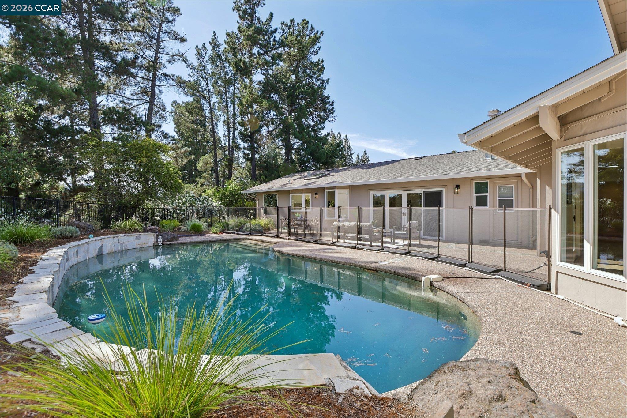 445 Kingsford Dr