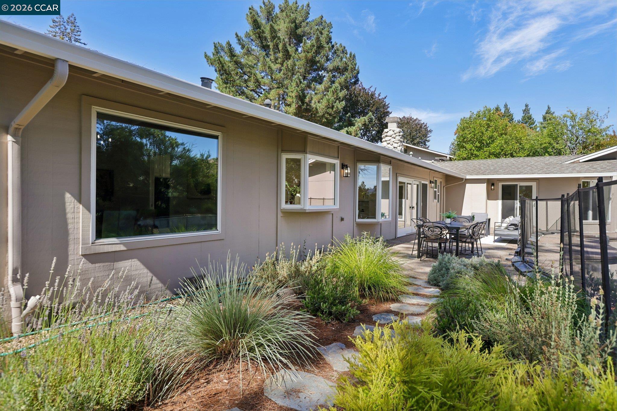 445 Kingsford Dr