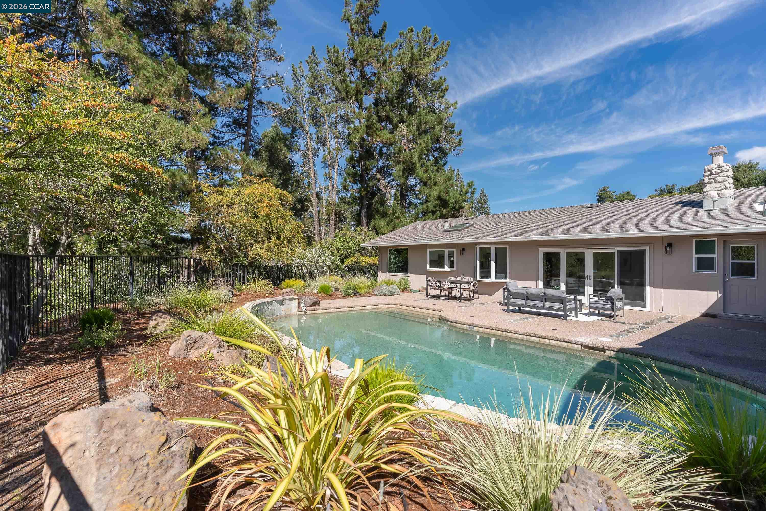 445 Kingsford Dr