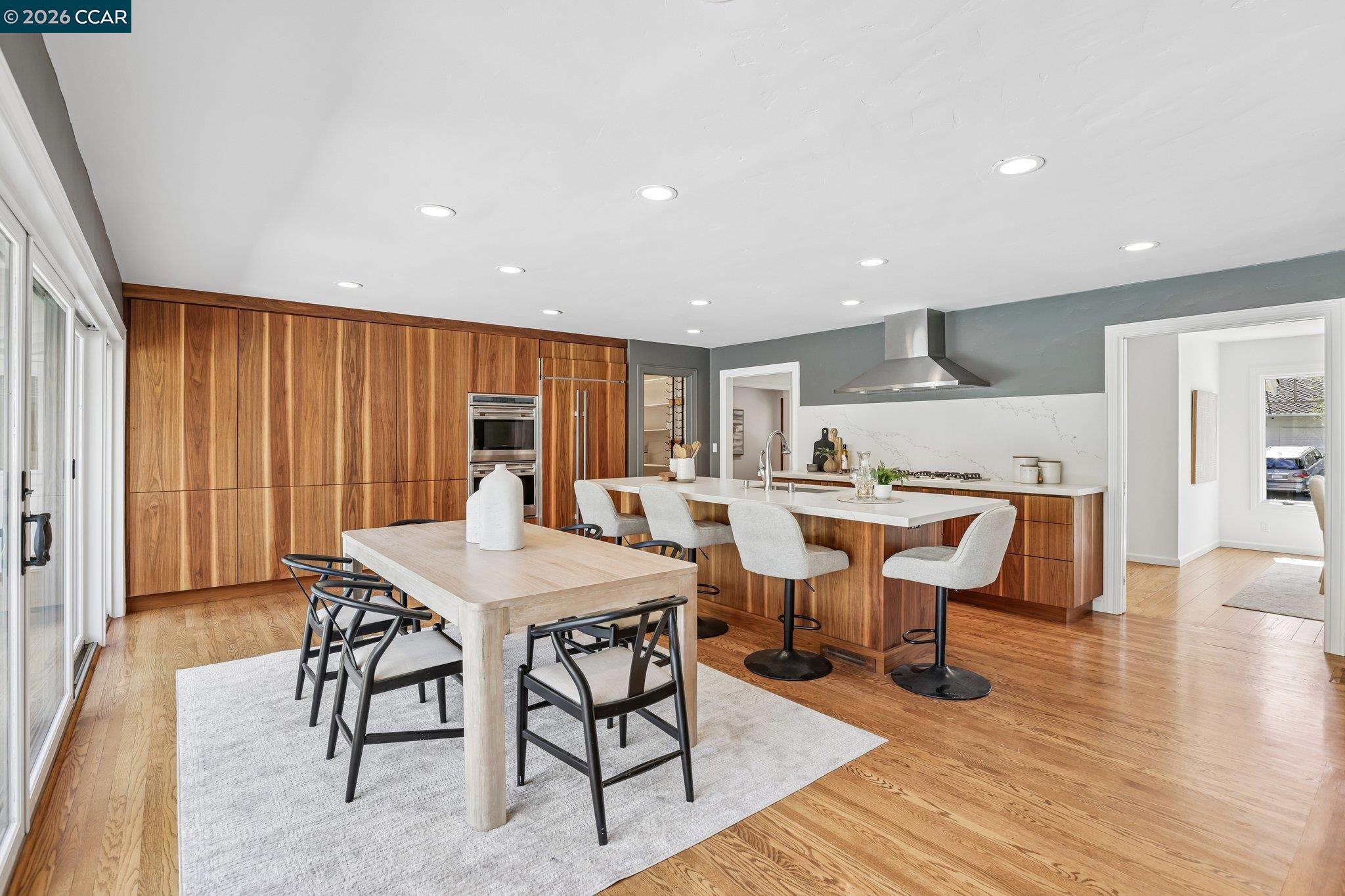 49 Corliss Dr