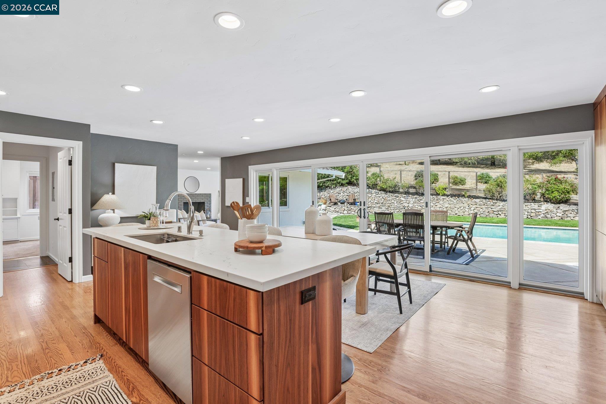 49 Corliss Dr