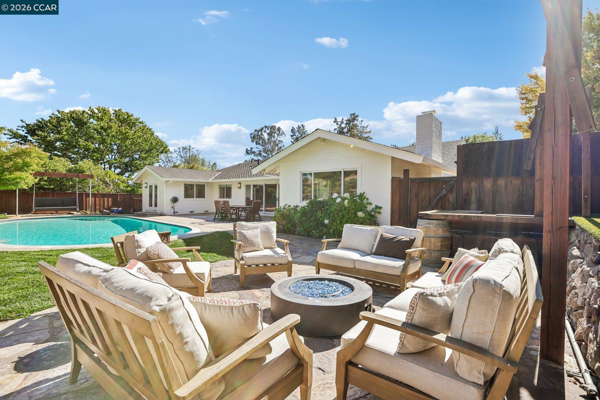 49 Corliss Dr