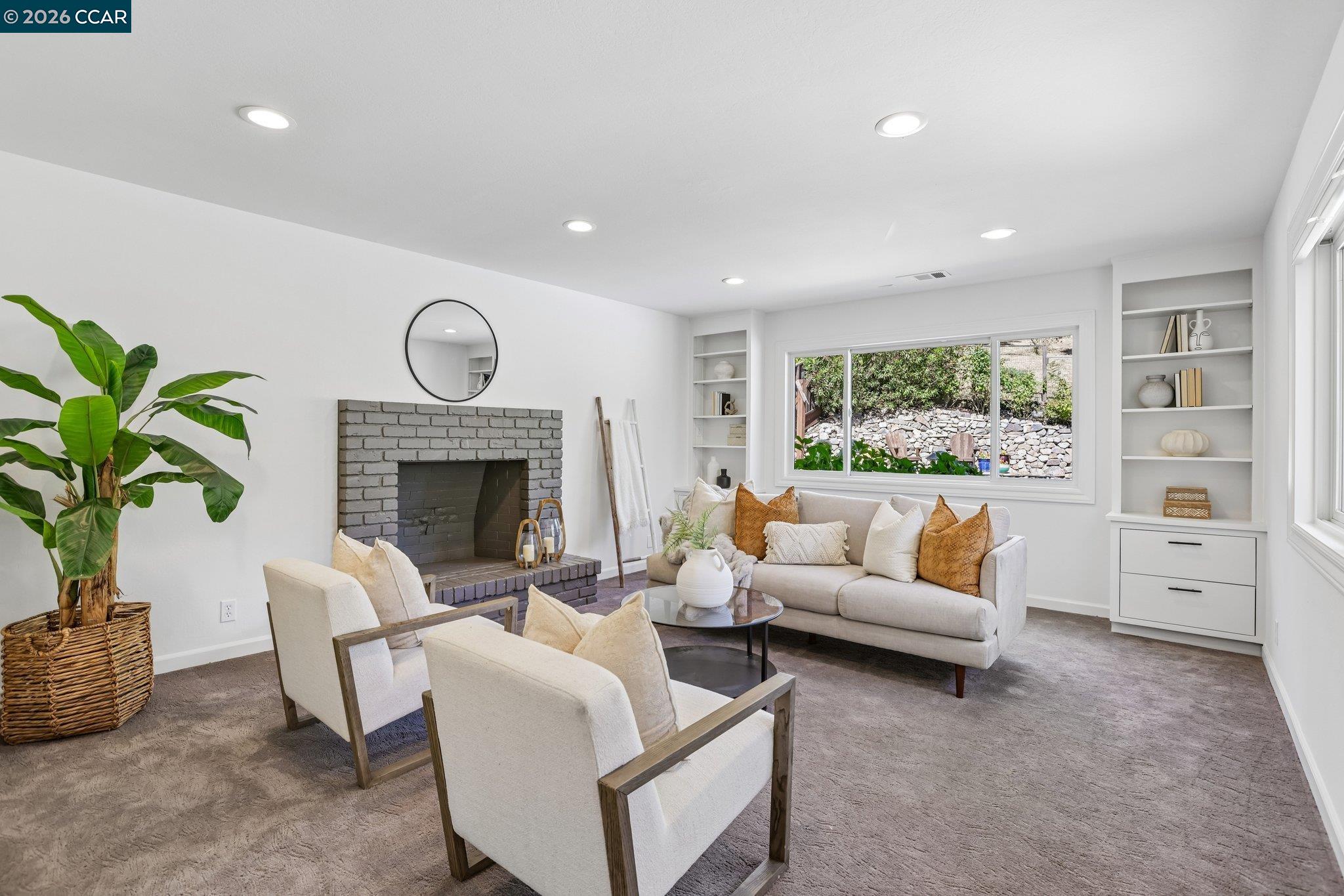 49 Corliss Dr