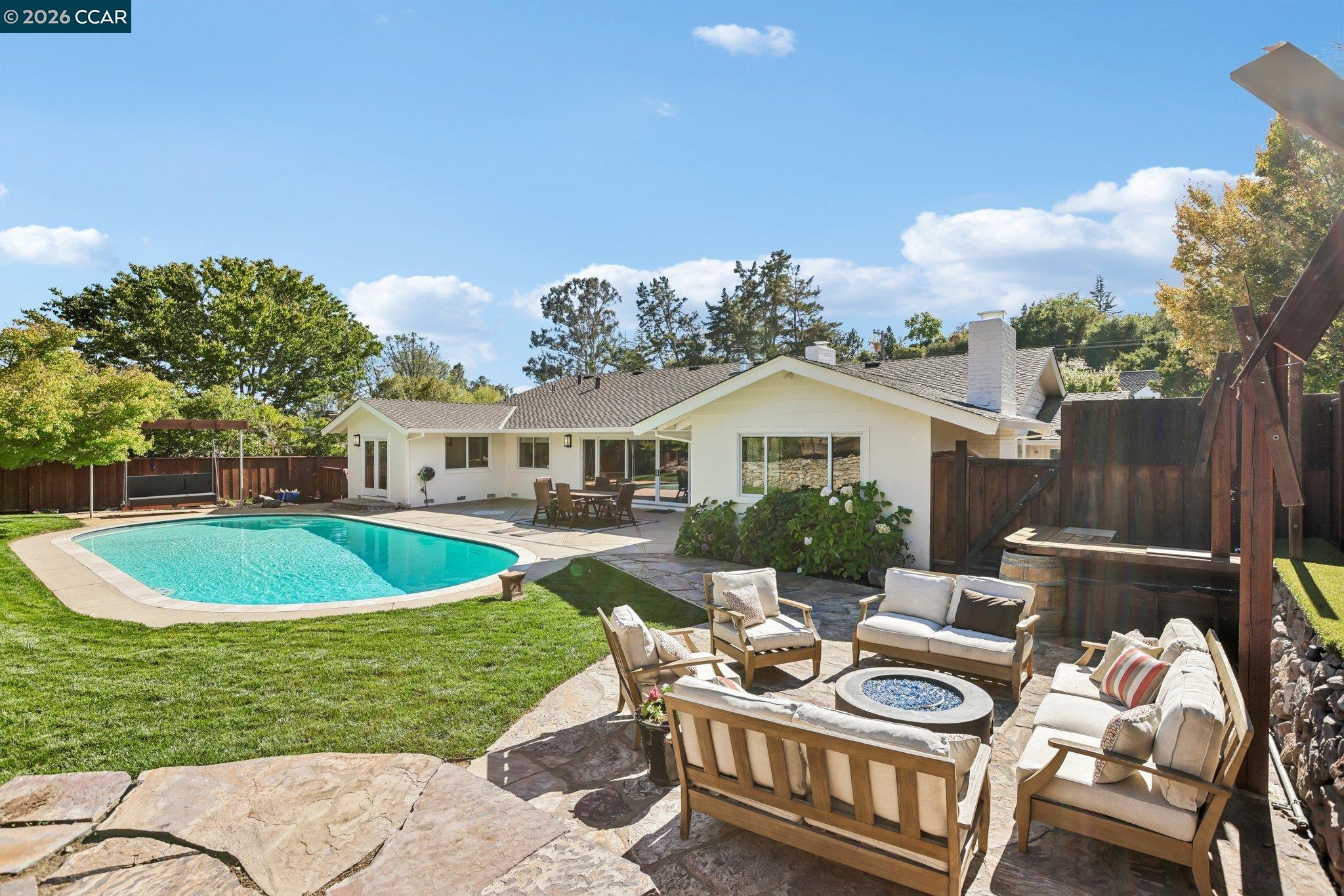 49 Corliss Dr