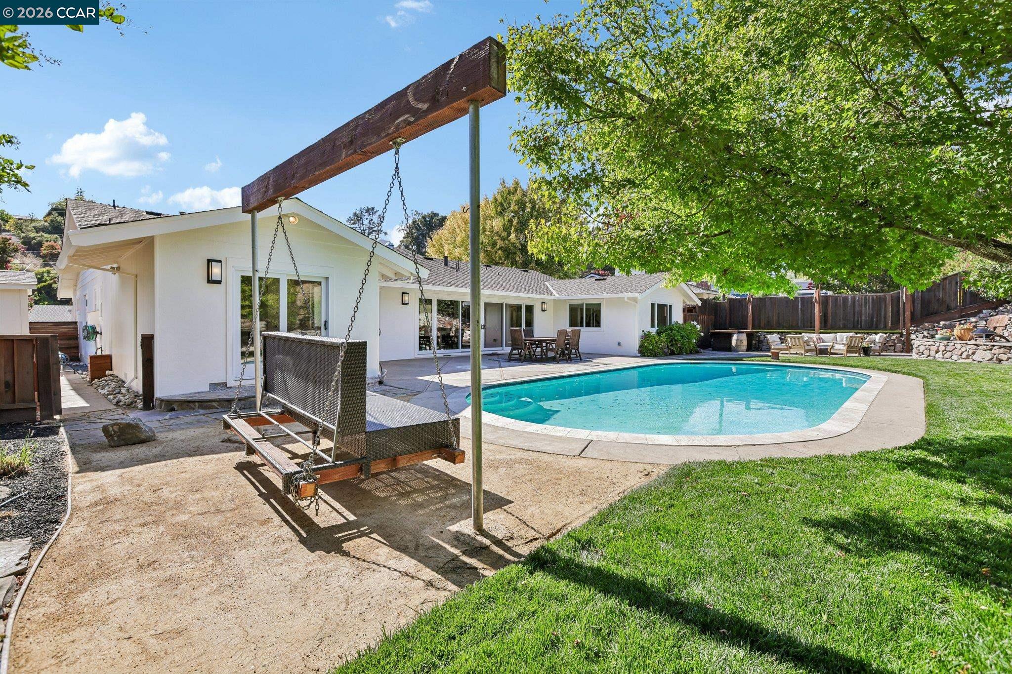 49 Corliss Dr
