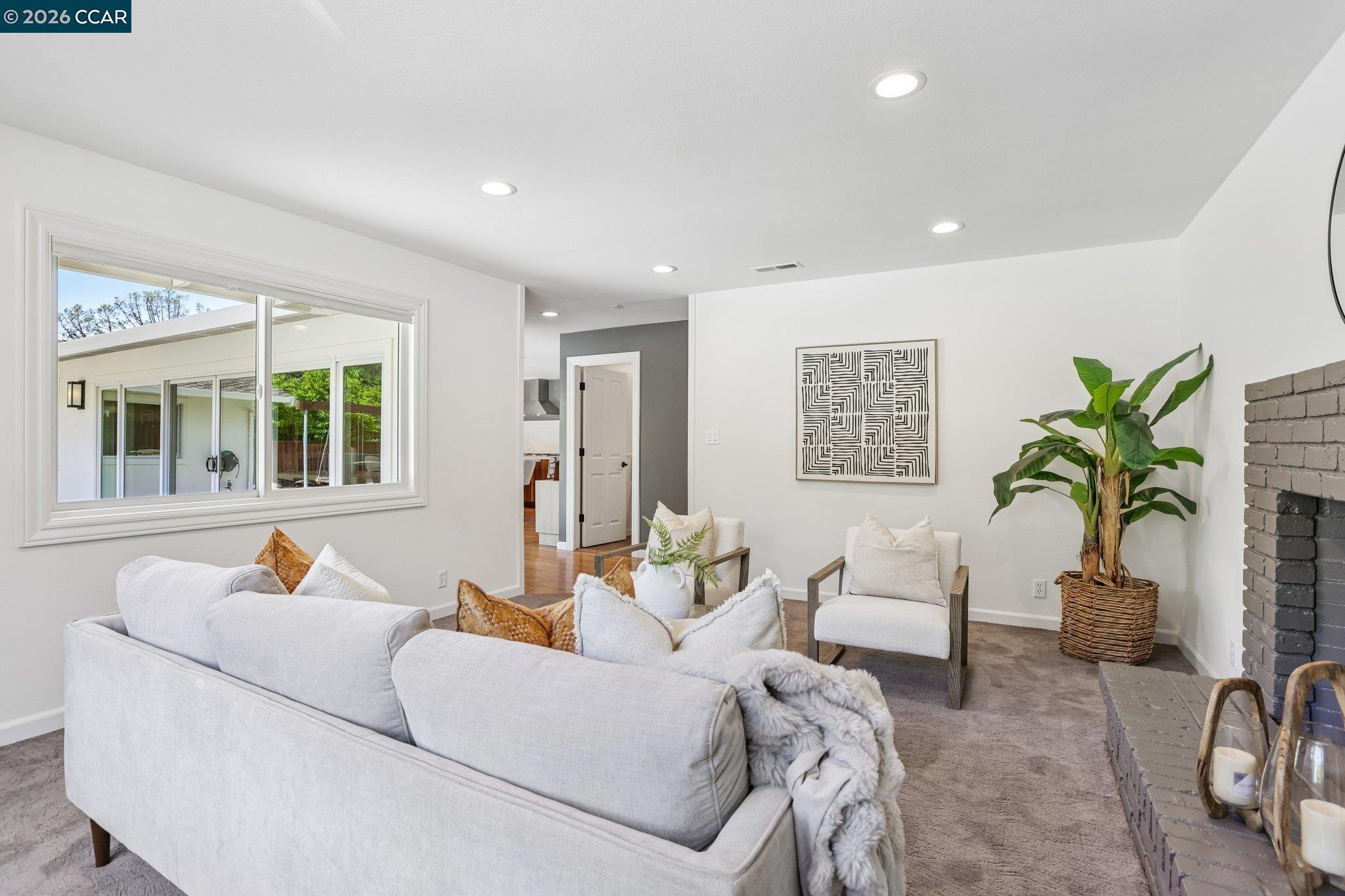 49 Corliss Dr