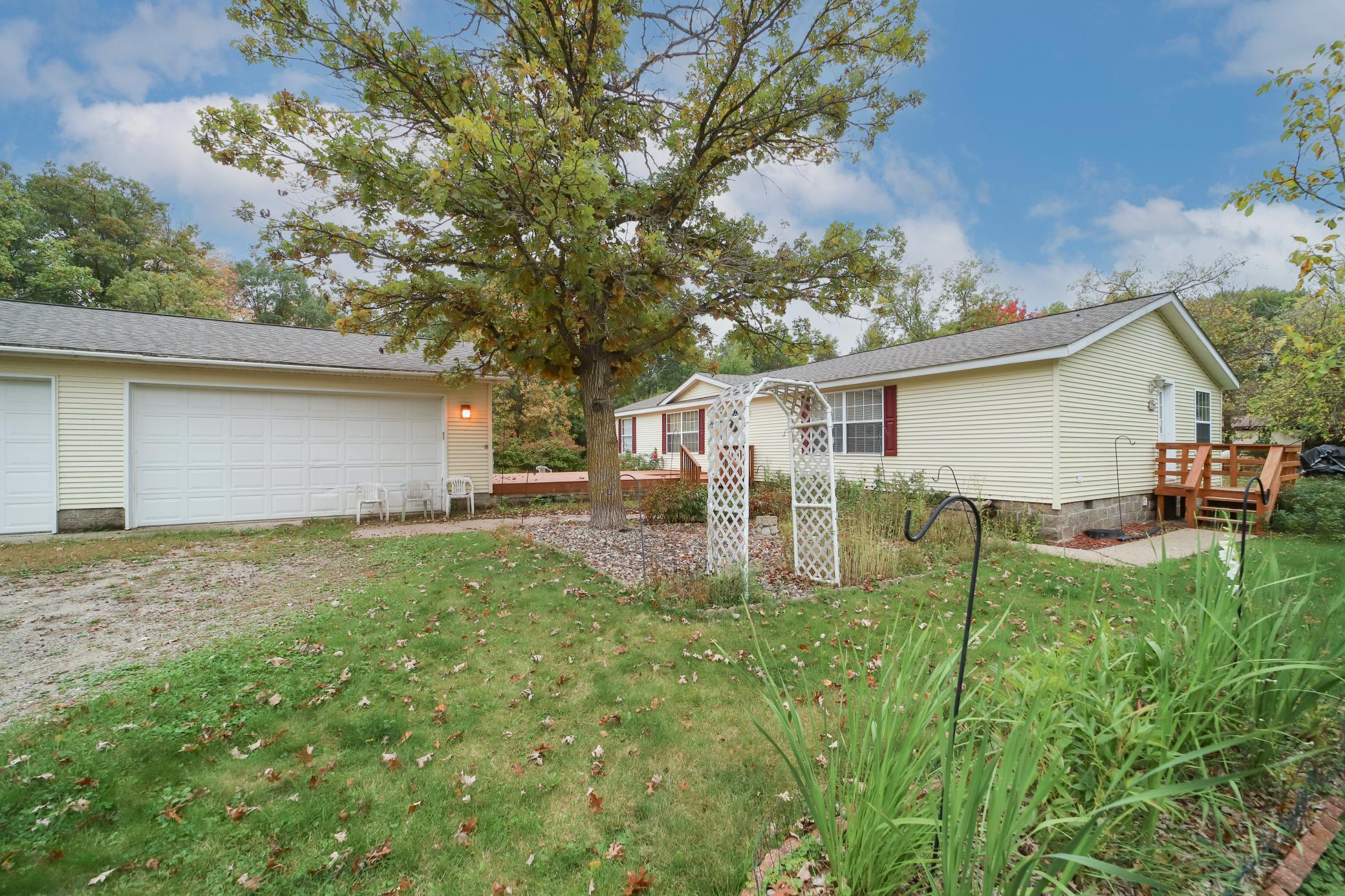 7047 Fox Road
