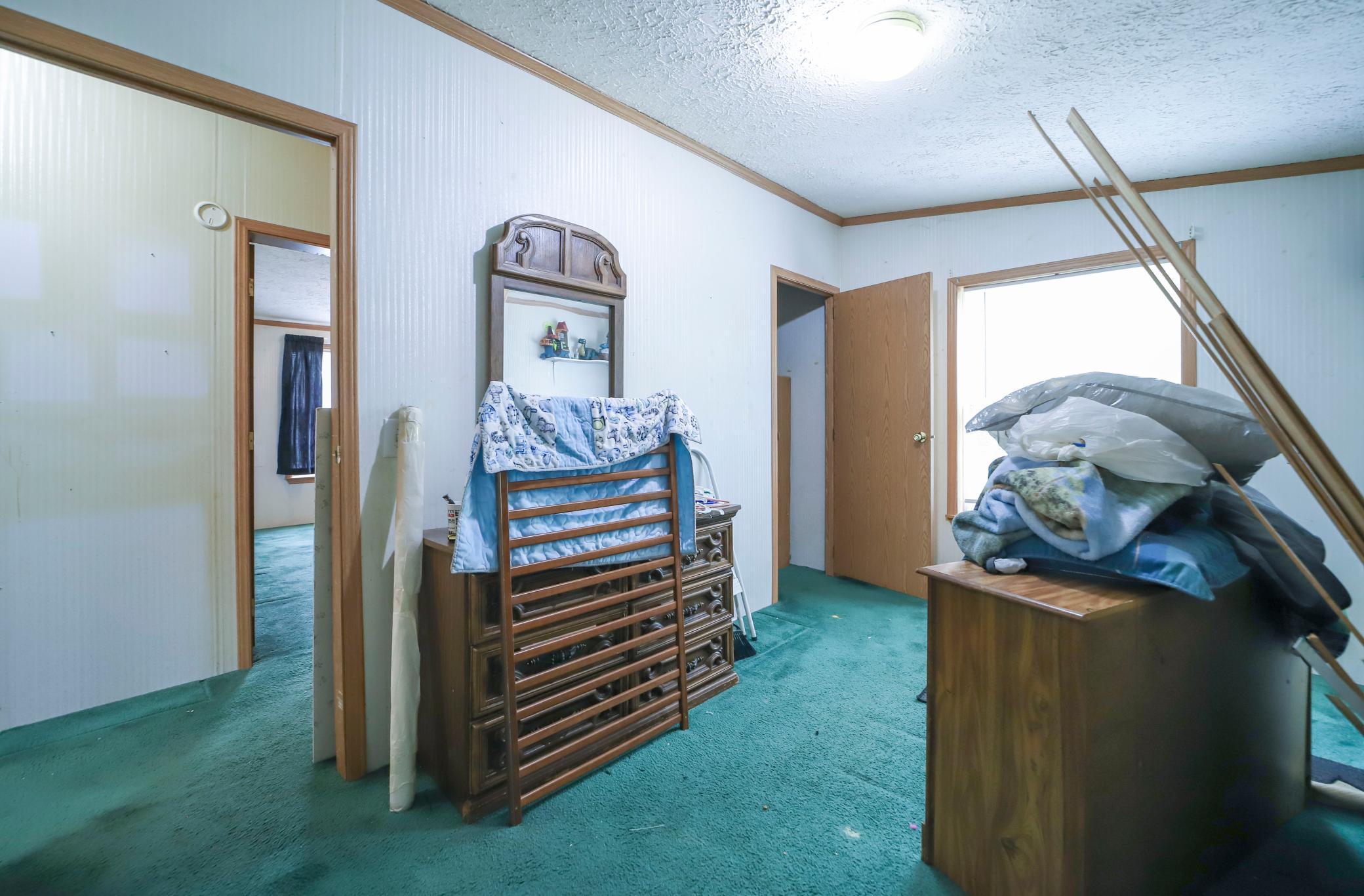 7047 Fox Road