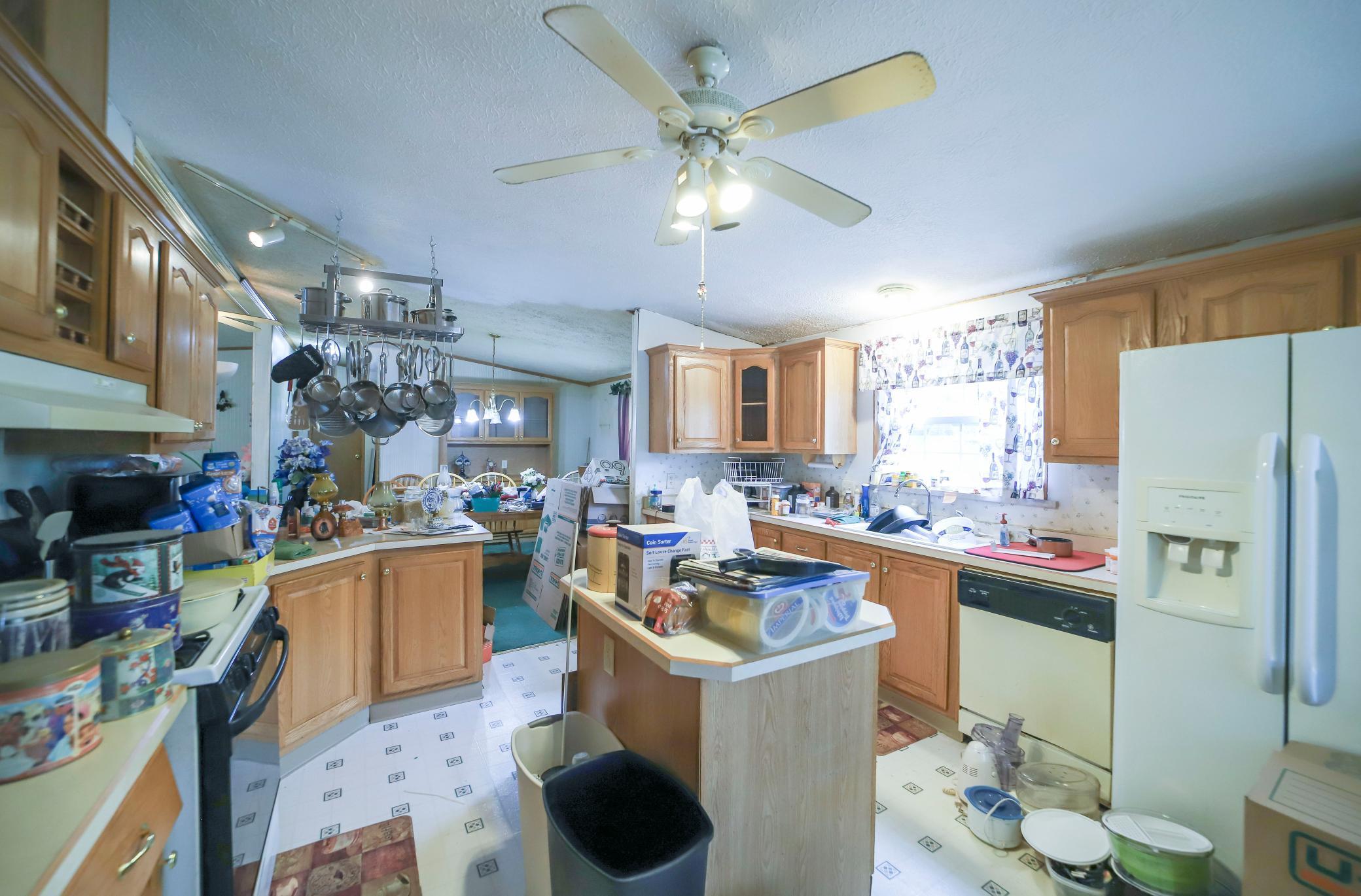 7047 Fox Road