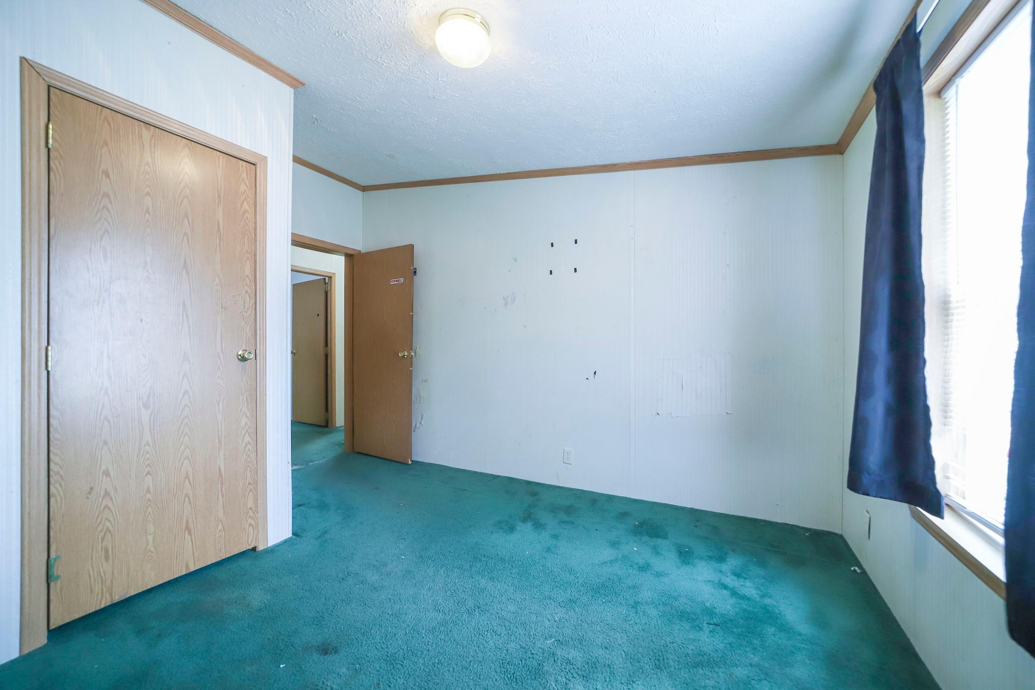 7047 Fox Road