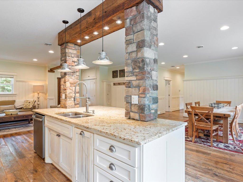 5612 Sibley Lake Road SW