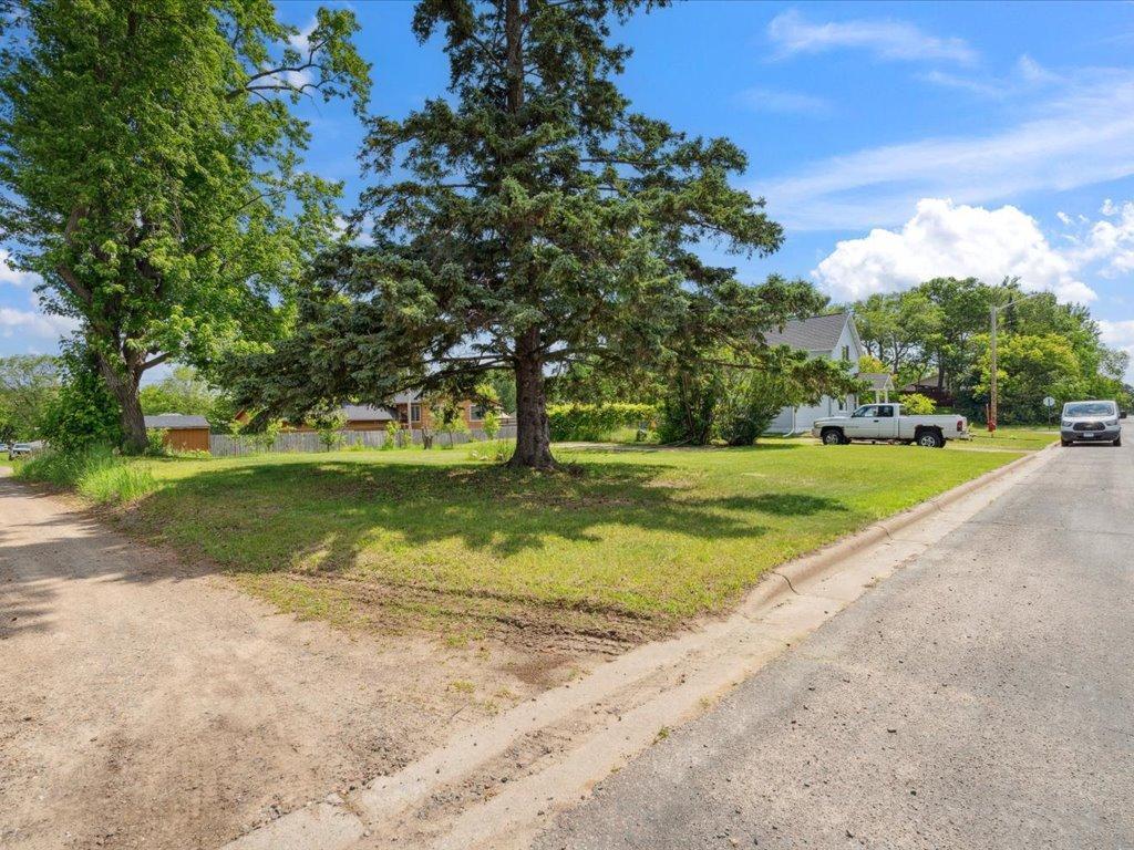 523 Cora Street