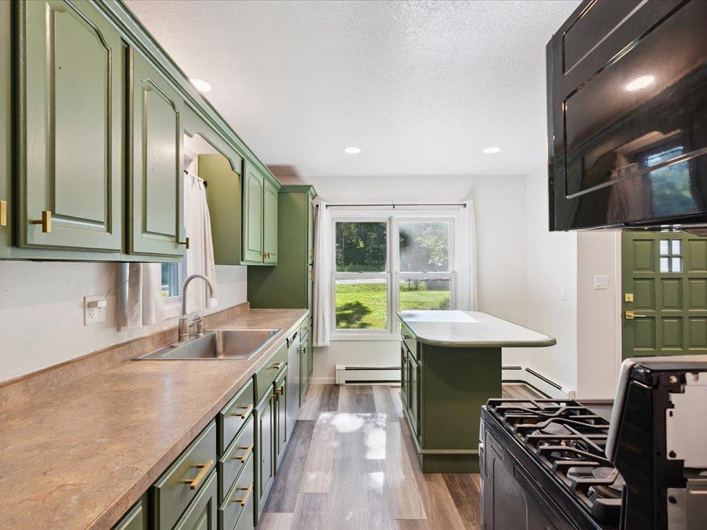 10995 Greenwood Street