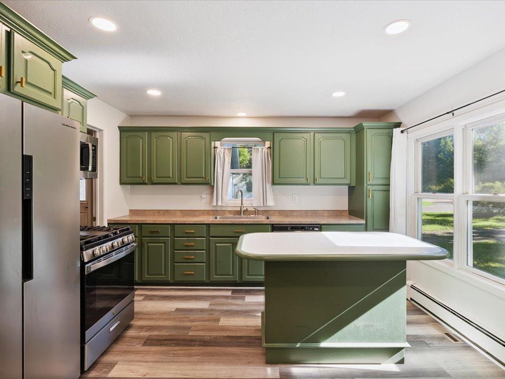 10995 Greenwood Street