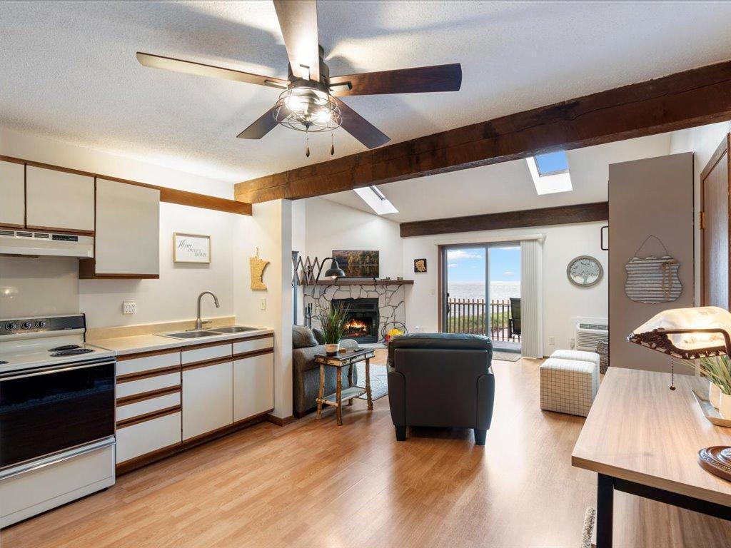 10490 US Highway 169 Unit: 303