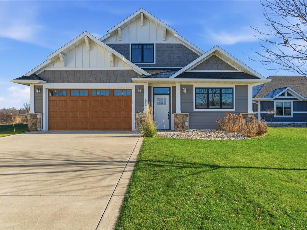 1219 Harbor Place