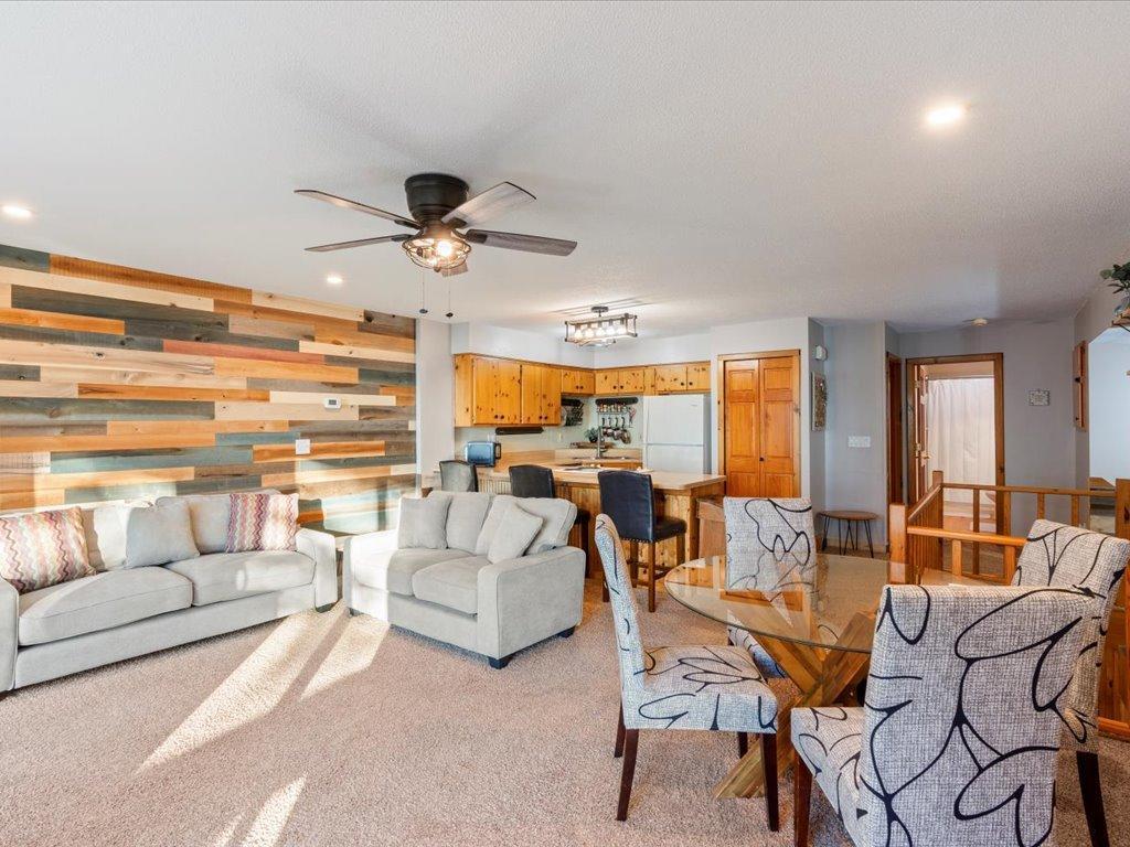 20170 Sugarbush Lane