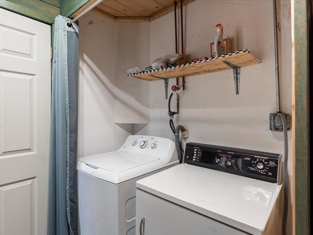 31693 Stewarts Bay Drive