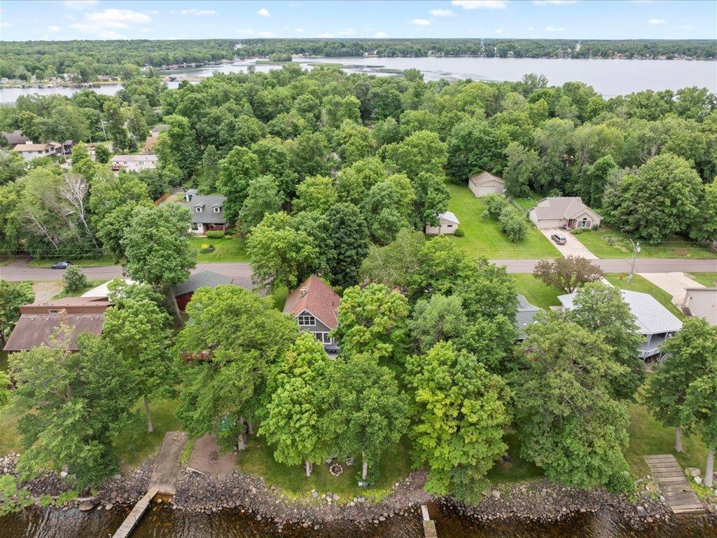 1725 White Cloud Drive N