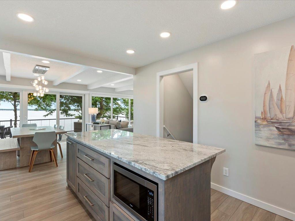 1725 White Cloud Drive N