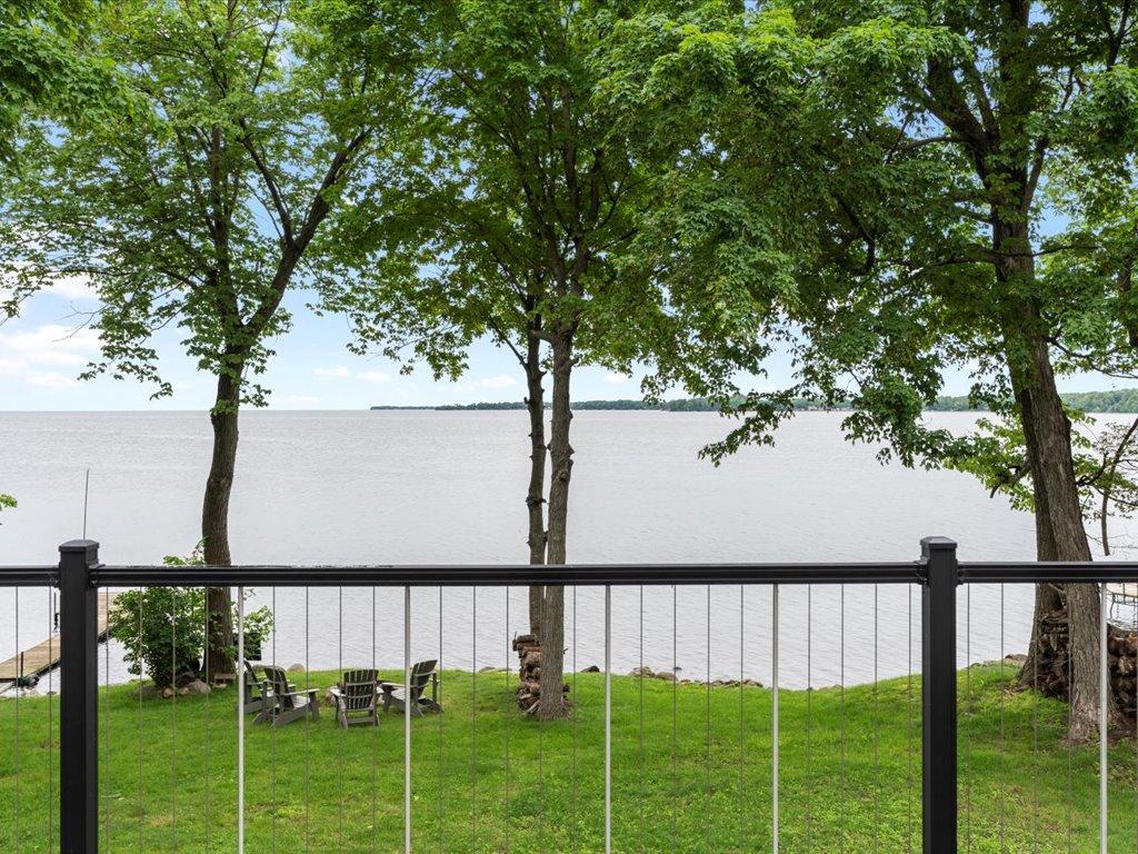 1725 White Cloud Drive N