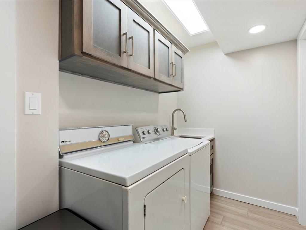 1725 White Cloud Drive N