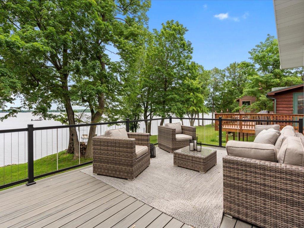 1725 White Cloud Drive N