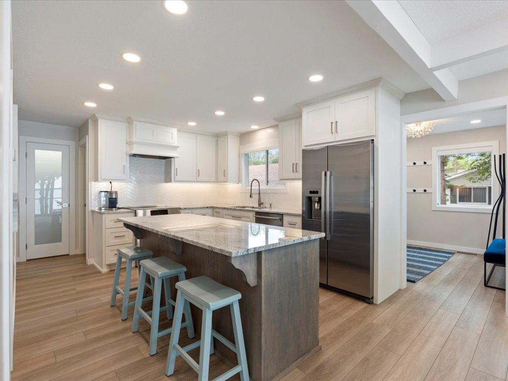 1725 White Cloud Drive N